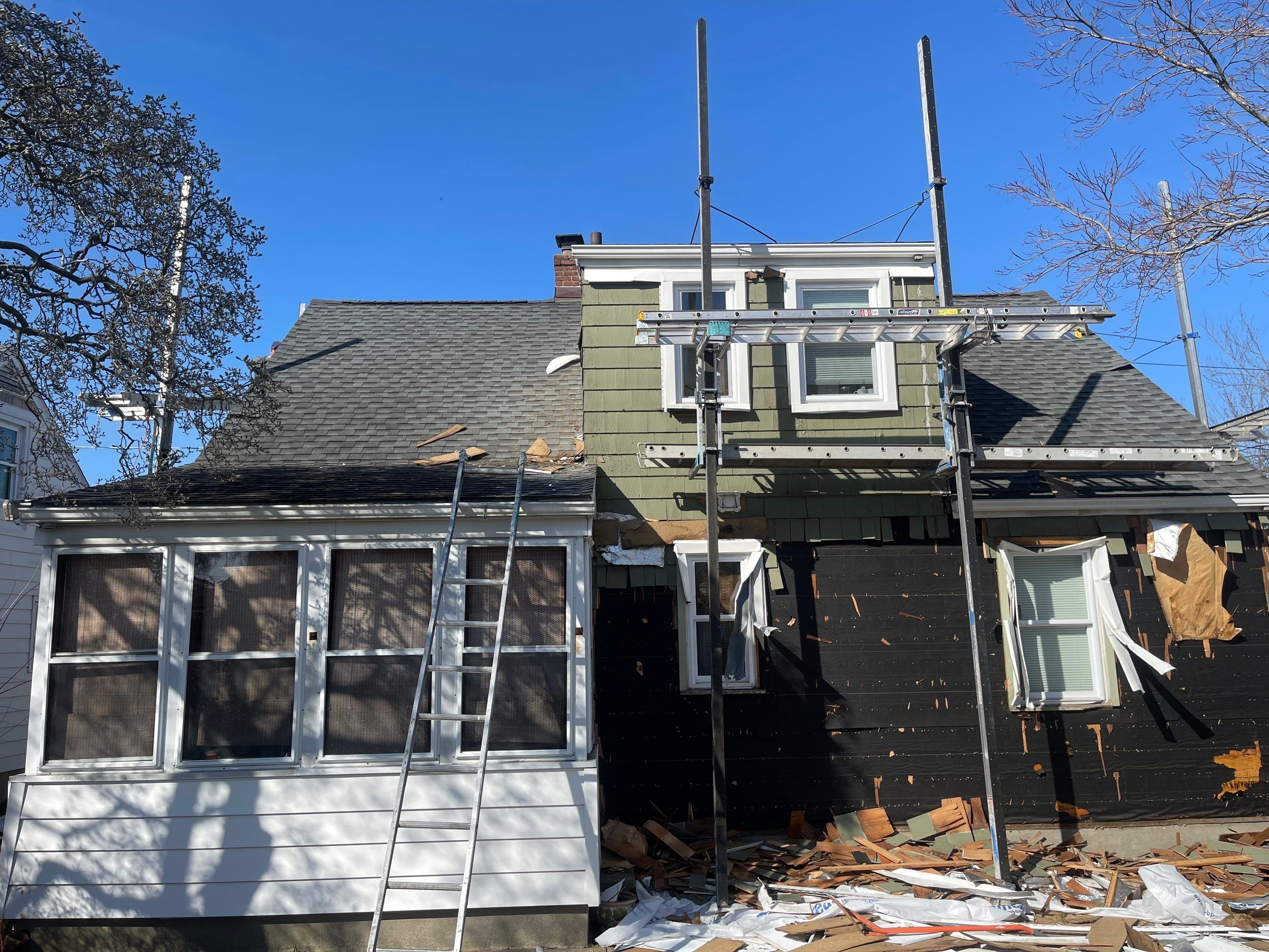 Siding Installation using Certainteed Monogram Charcoal Gray by A Plus Exterior