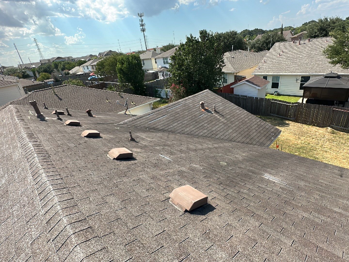 Residential Roofing Installation using Owen's Corning Duration (Lifetime) Shingles by Roof Repair Company