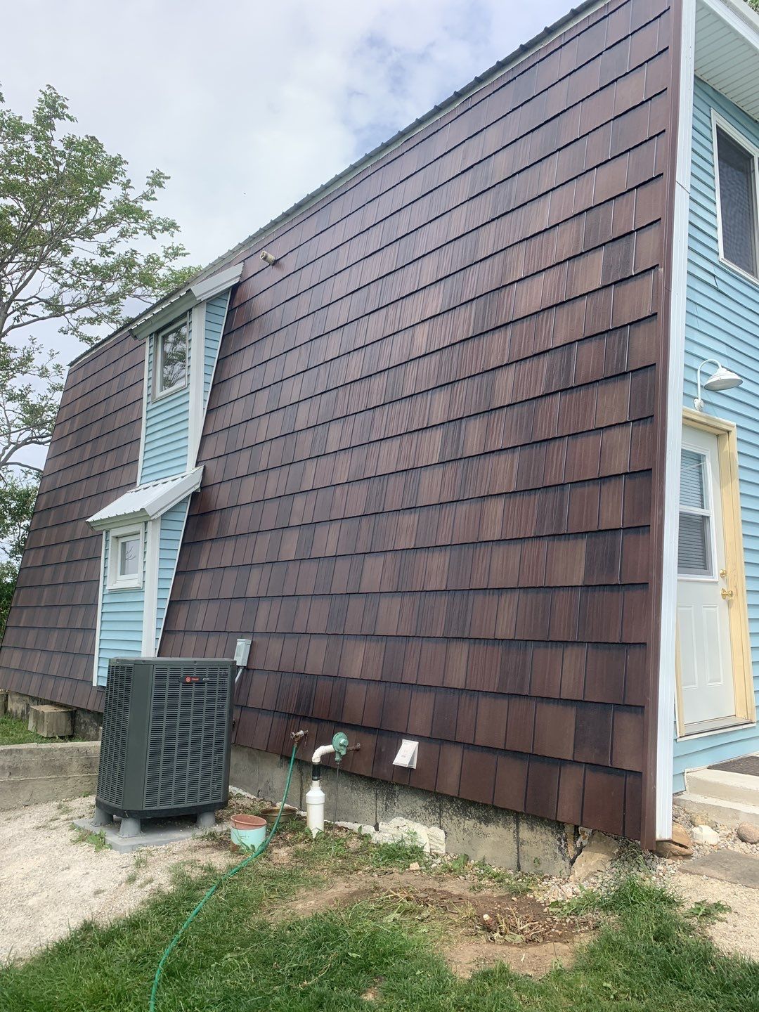 EDCO Arrowline SHAKE HD Metal Roof on Historic Gambrel Home in Decatur, Indiana by 4Ever Metal Roofing