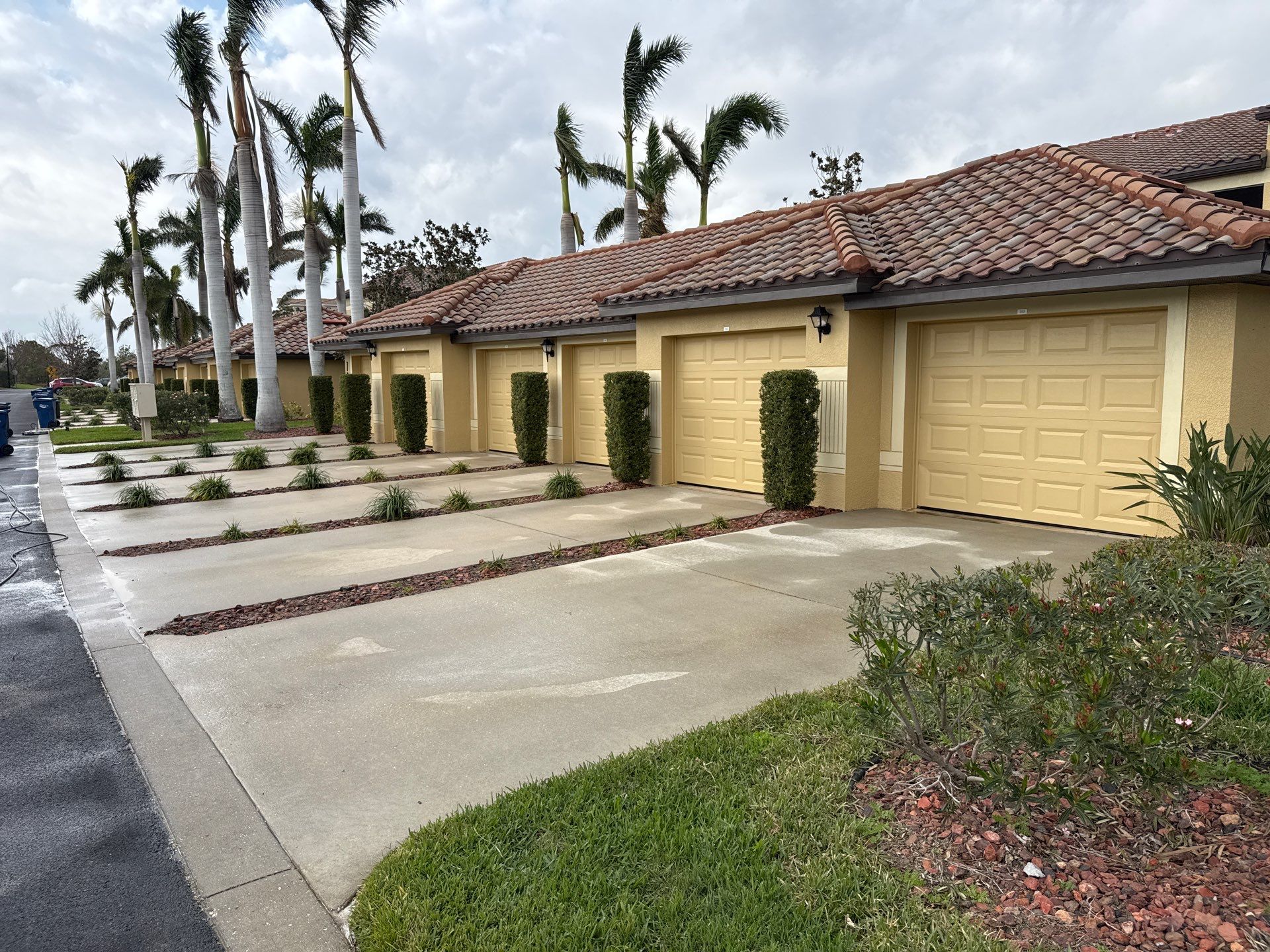 HOA Community Cleaning River Strand, Bradenton, FL | Sunshine AquaWash by Sunshine AquaWash
