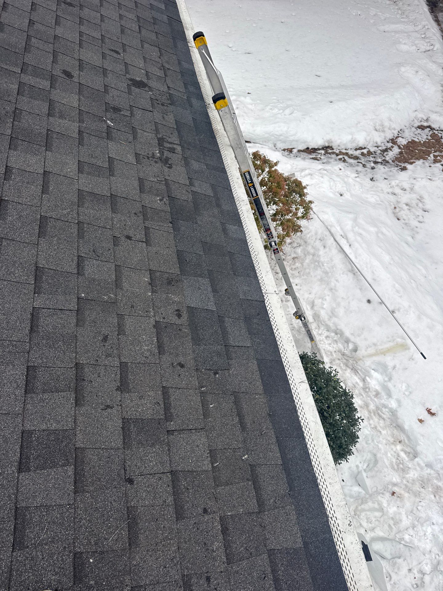 Ice Dam Removal & Snow Removal in Billerica, MA  by Mighty Dog Roofing of Greater Middlesex County