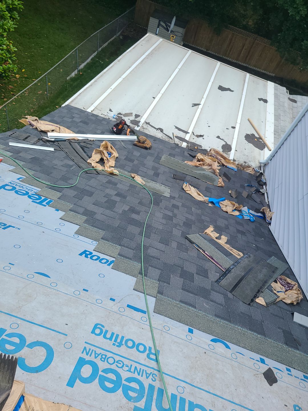 Springfield: CertainTeed Landmark Pro Designer Shingles in Max Def Moire Black by RM Banning, Inc.