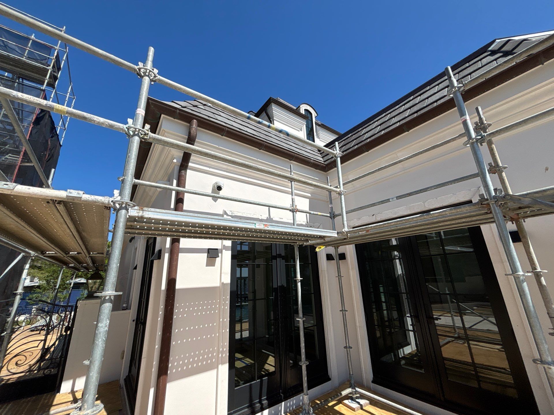 Gutter Installation using Half Round Seamless Gutters in Tampa FL by Gutter Professors