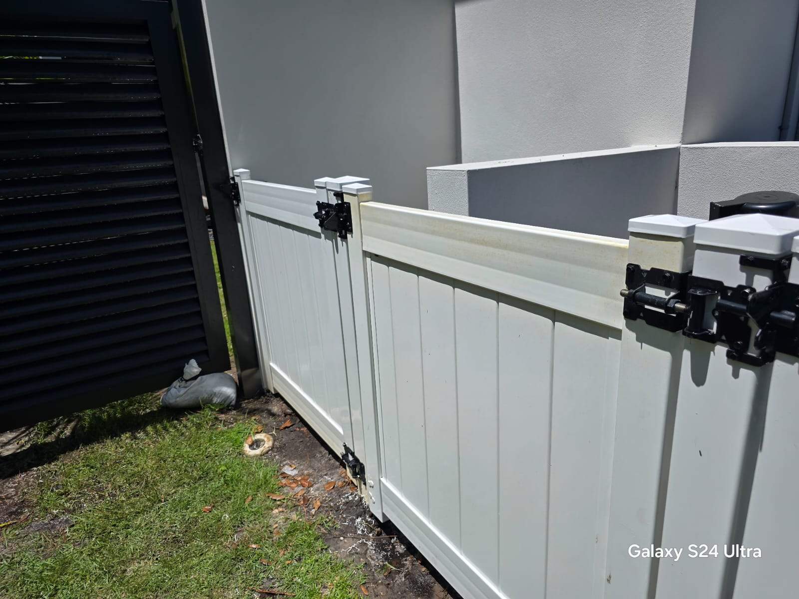 Louvered Aluminum Gates in Osprey by True Fence LLC