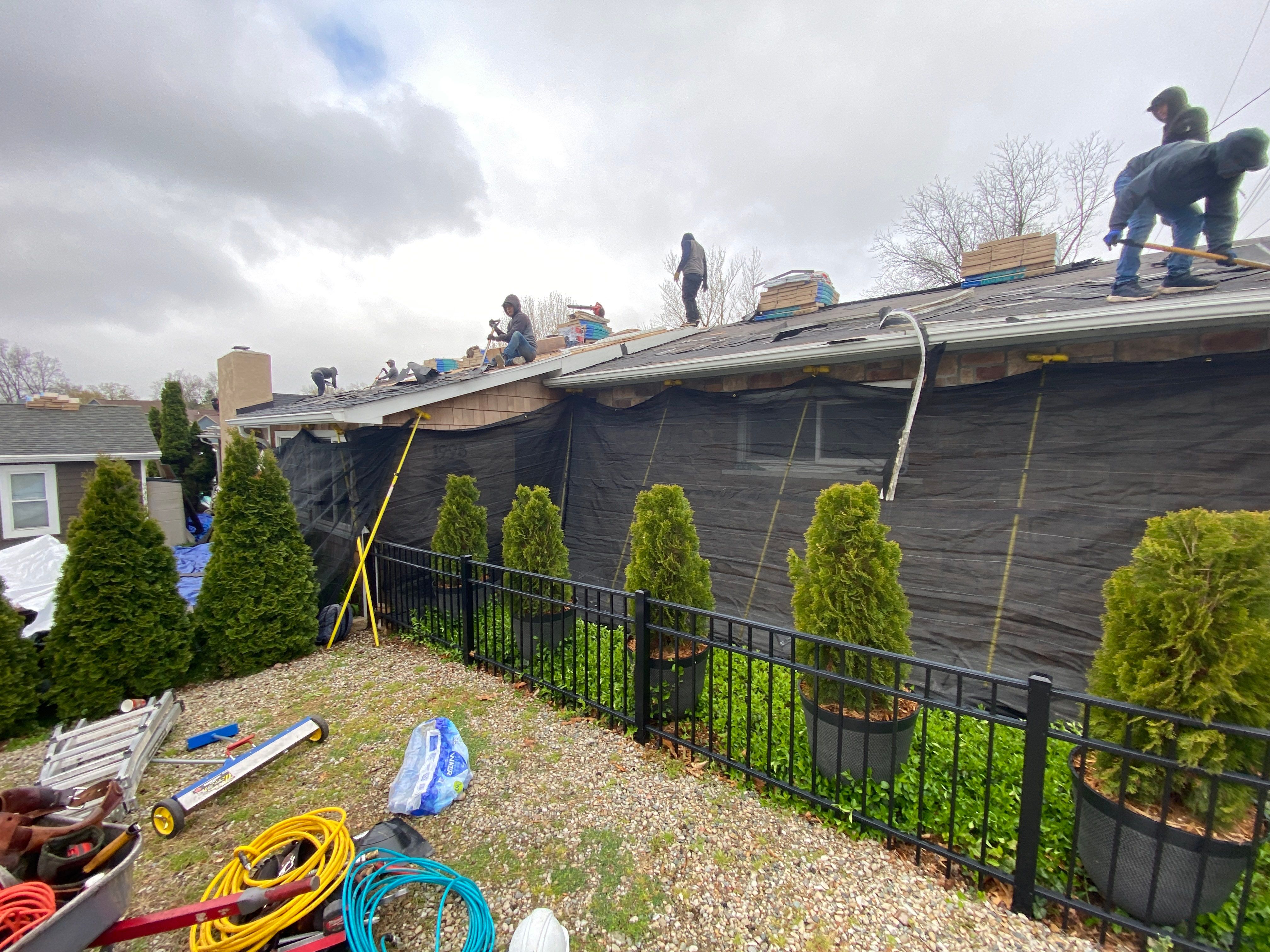 Roof Replacement using CertainTeed Landmark by 180 Contractors
