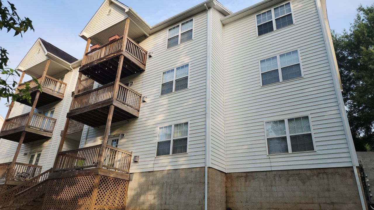 Appartment cleaning by Power Wash Masters LLC