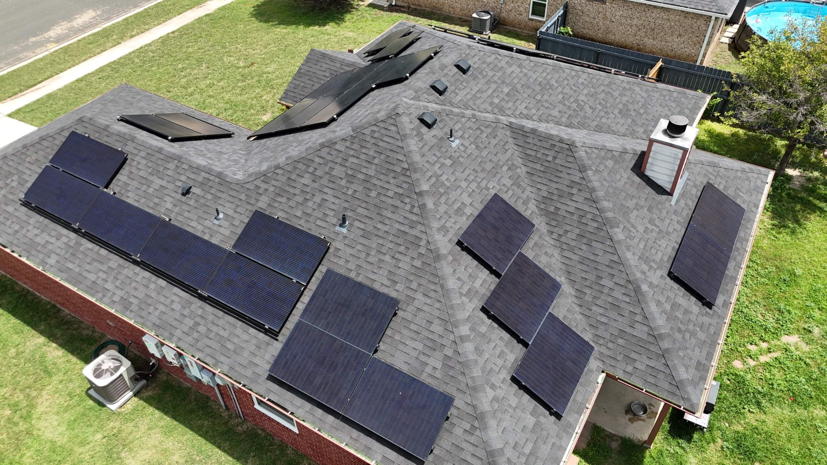 Brilliant Black - Malarkey Vista by RoofsOnly.com