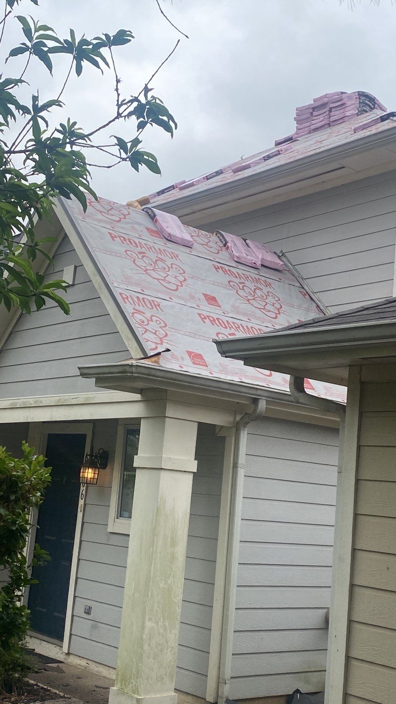 Residential Roofing Installation using Owen's Corning Duration (Lifetime) Shingles by Roof Repair Company