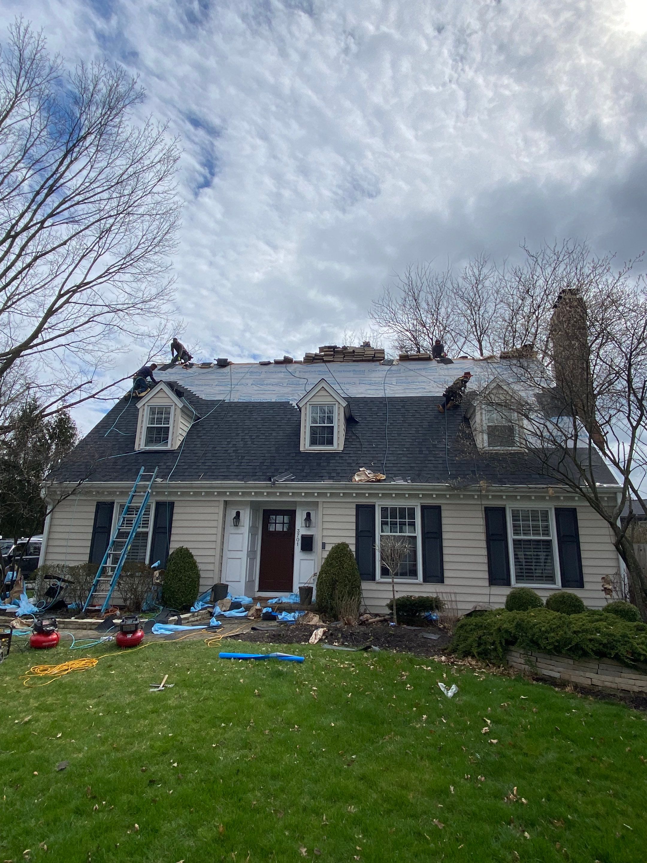 Residential Roofing Installation using James Hardie Fiber Cement Lap Siding and Certainteed Landmark Pro Shingles by Best Exteriors Inc