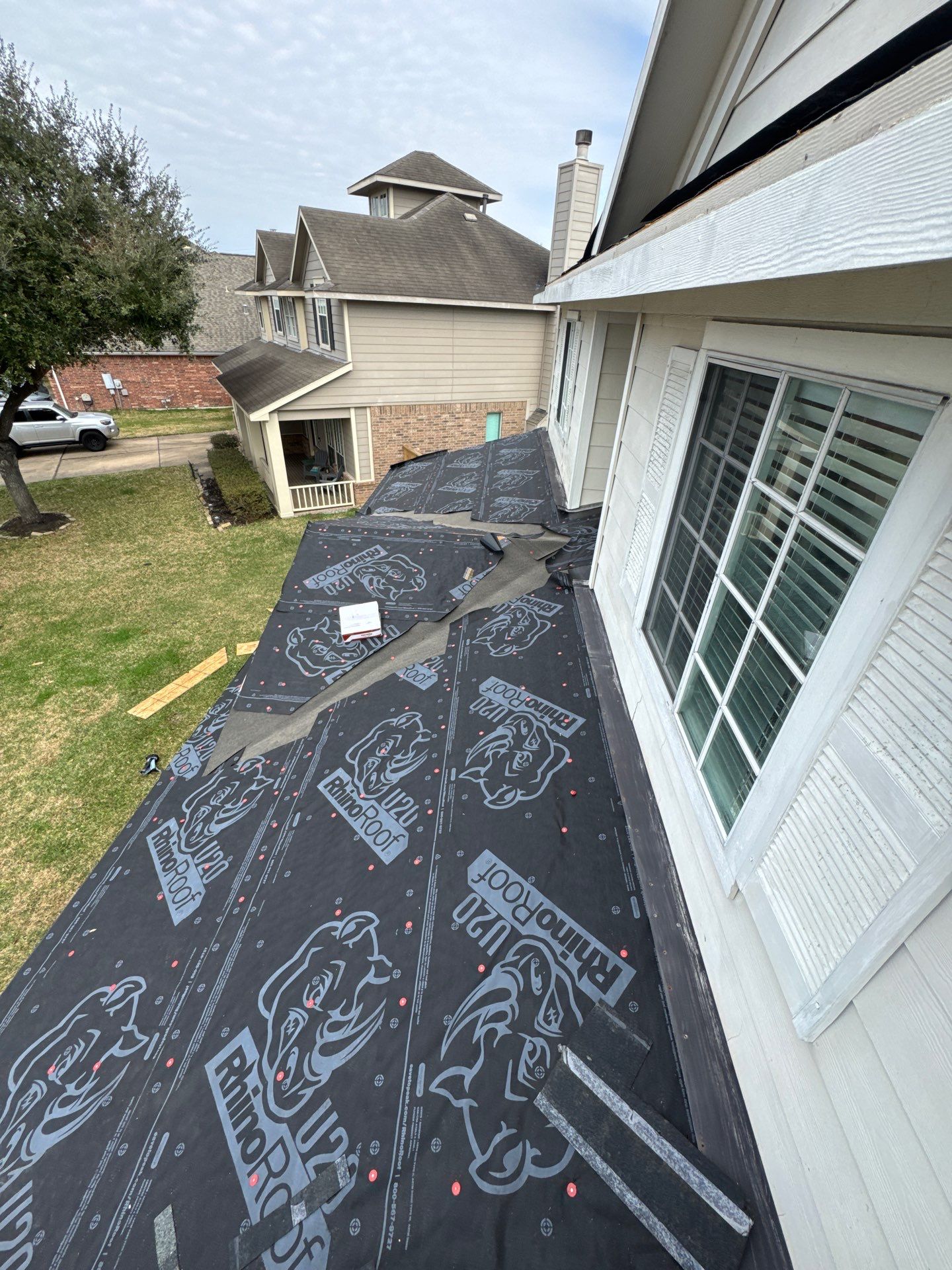 Roof Replacement Sugarland by Roof Repair Company