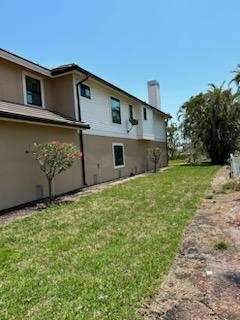 Bronze Seamless Gutters using bronze gutters in Sanibel FL by Gutter Professors
