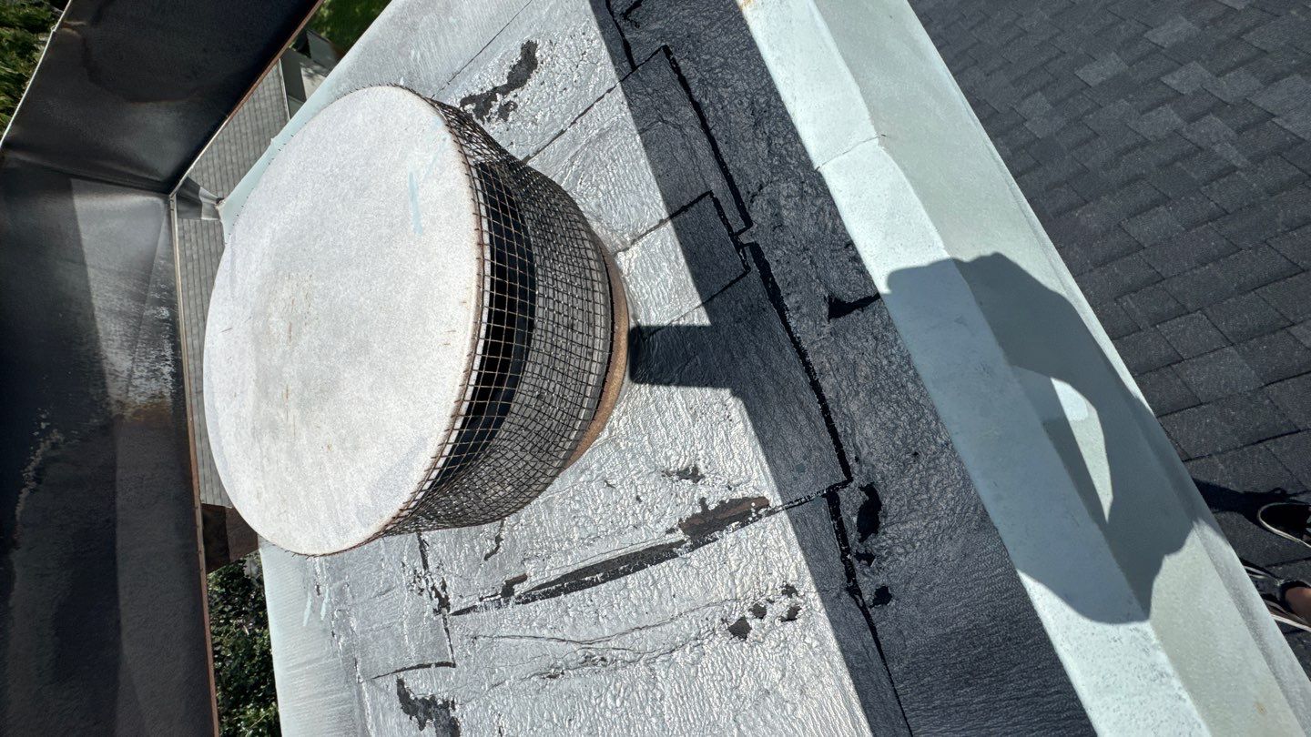 Chimney cleaning found to be with a damaged flue pipe by Hygienic Air, Inc