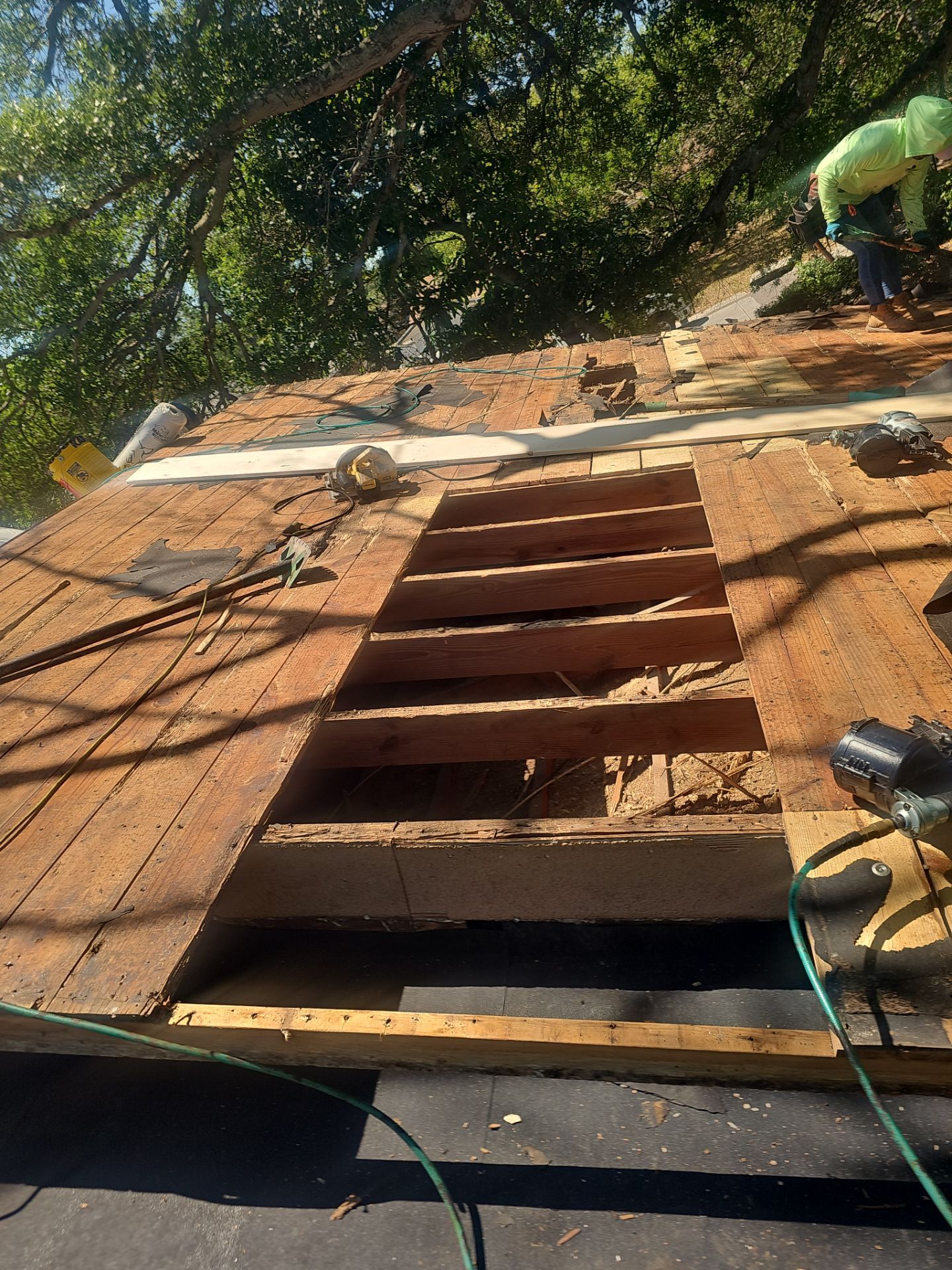 Project in St. Petersburg 33711 by Mitchell Roofing Company LLC 