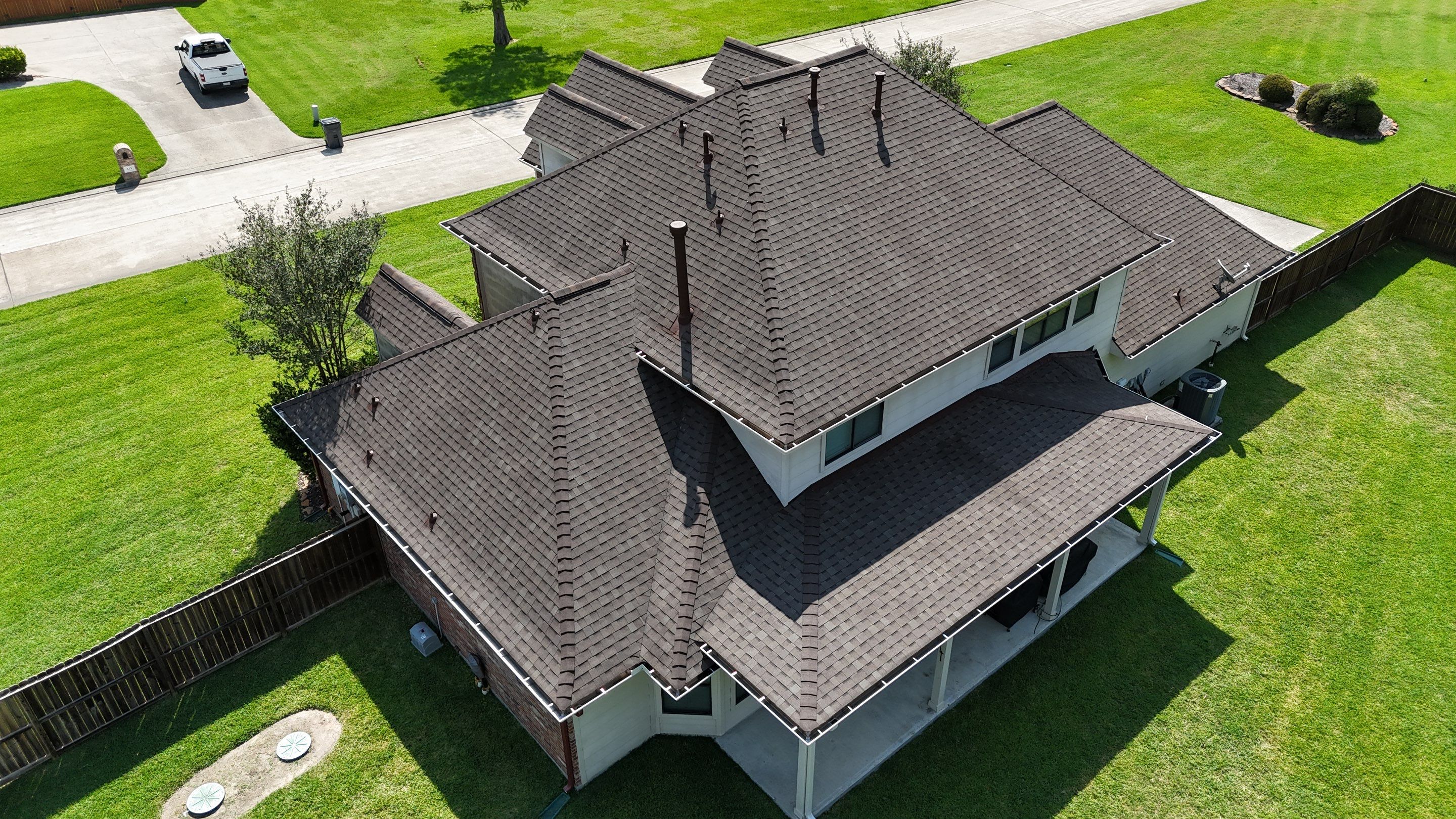Huffman Roof Installation using Atlas Pinnacle Pristine by Modern BYLT Roofing & Construction