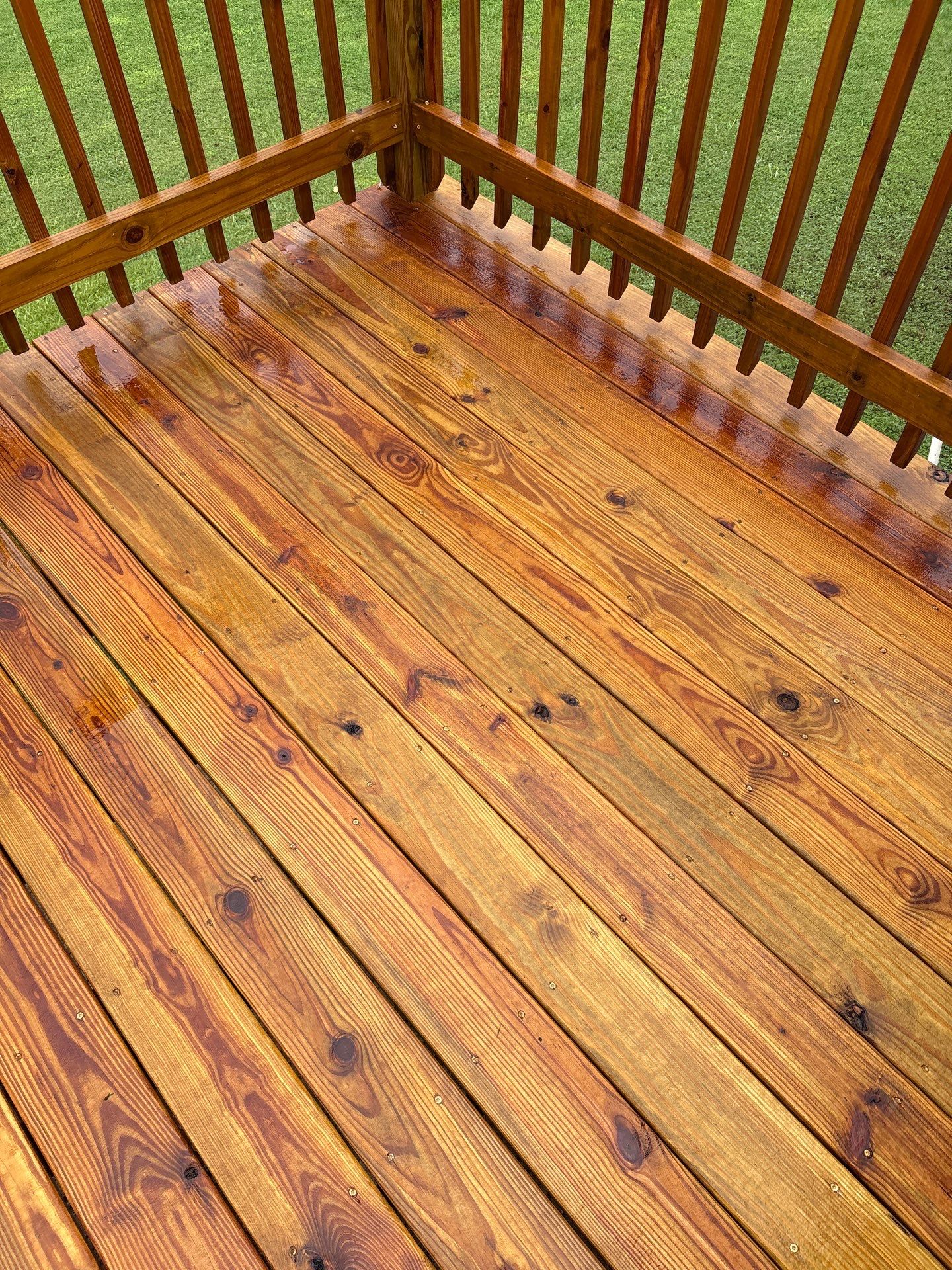 Wood Deck using Wood Sealant by DuraSeal