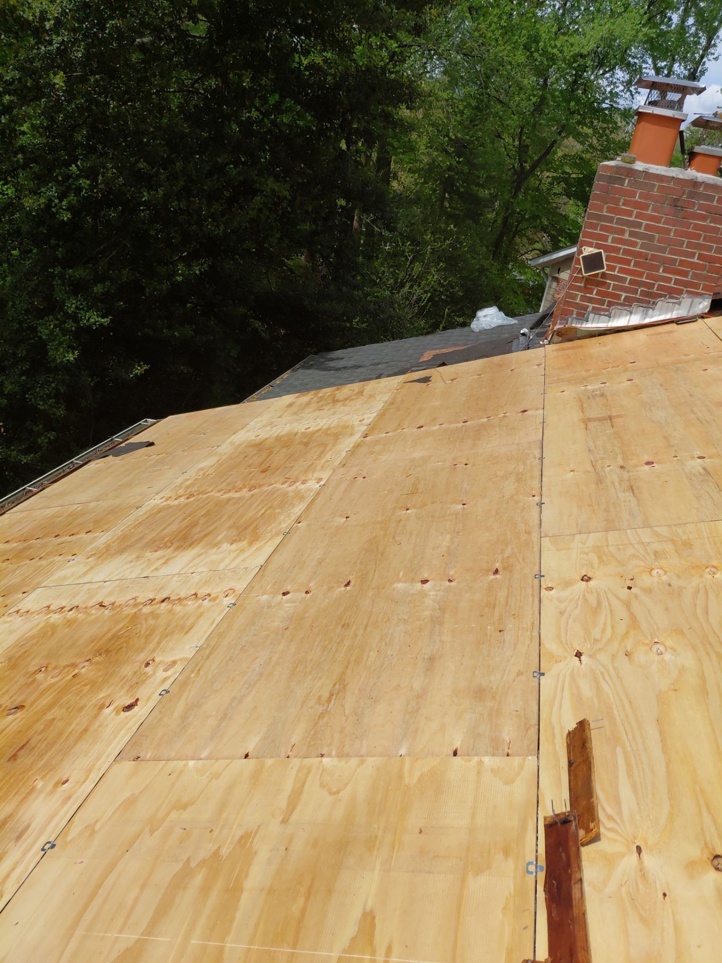 Annandale: Residential Roof Replacement with CertainTeed Landmark in Moire Black by RM Banning, Inc.