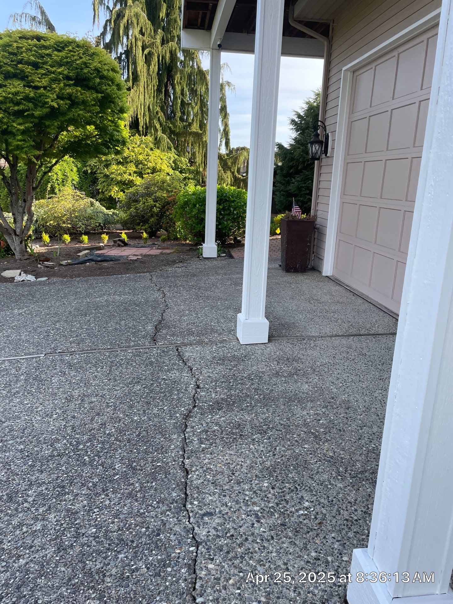 Concrete Driveway Repair | Edmonds  by Jireh Asphalt & Concrete Inc 