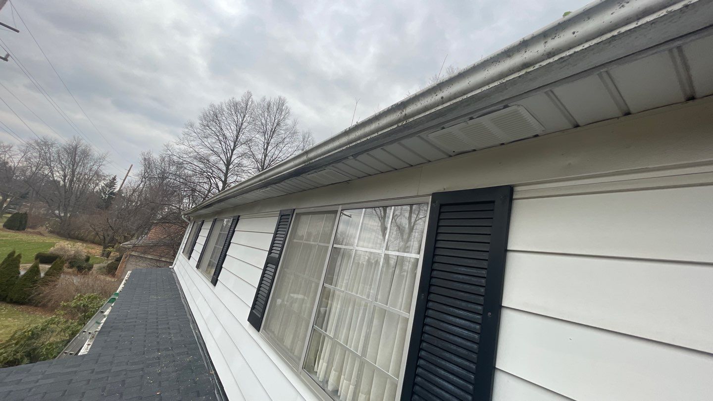 Roof Replacement using CertainTeed Landmark by 180 Contractors