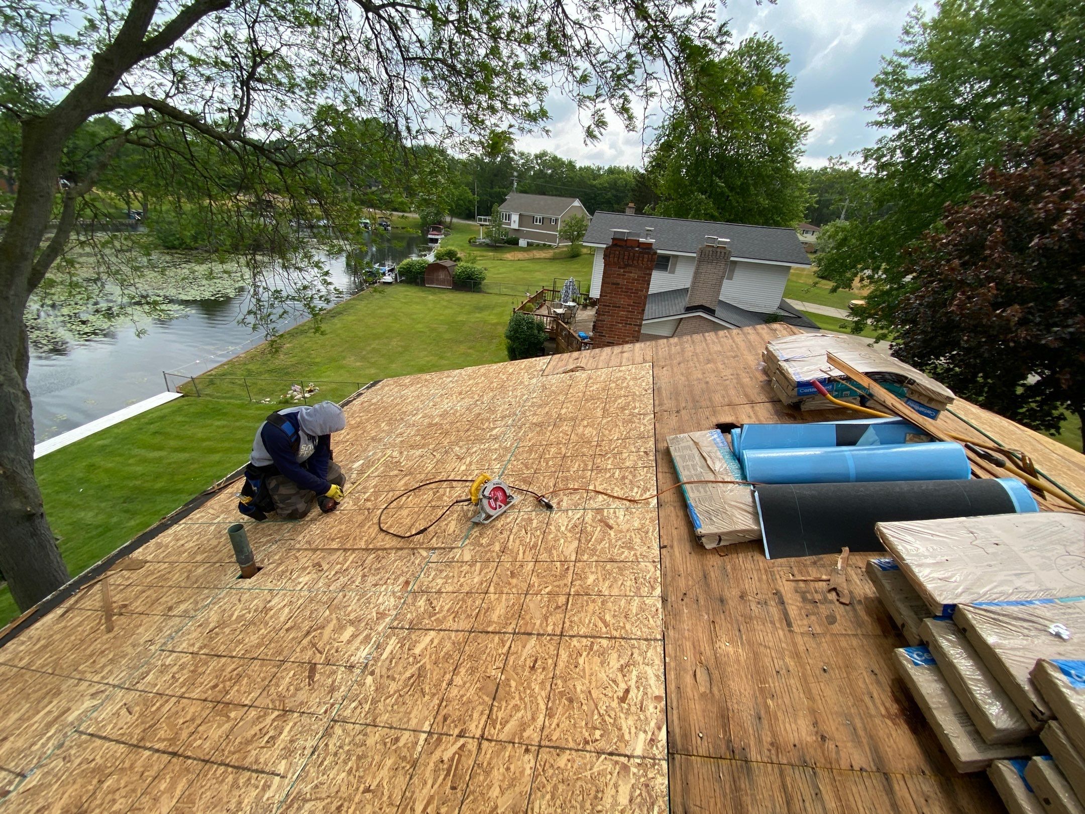 Roof Replacement using CertainTeed Landmark by 180 Contractors