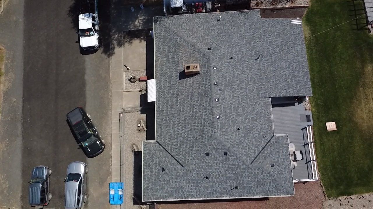 Residential Roof Installation Featuring CertainTeed Landmark Pro Shingles in E 5th Ave Odessa, WA 99159 The Alpine Premium System - 5-Star PREMIER SureStart PLUS Coverage - Certainteed Landmark® PRO Shingle - Max Def Granite Gray by Alpine Roofing