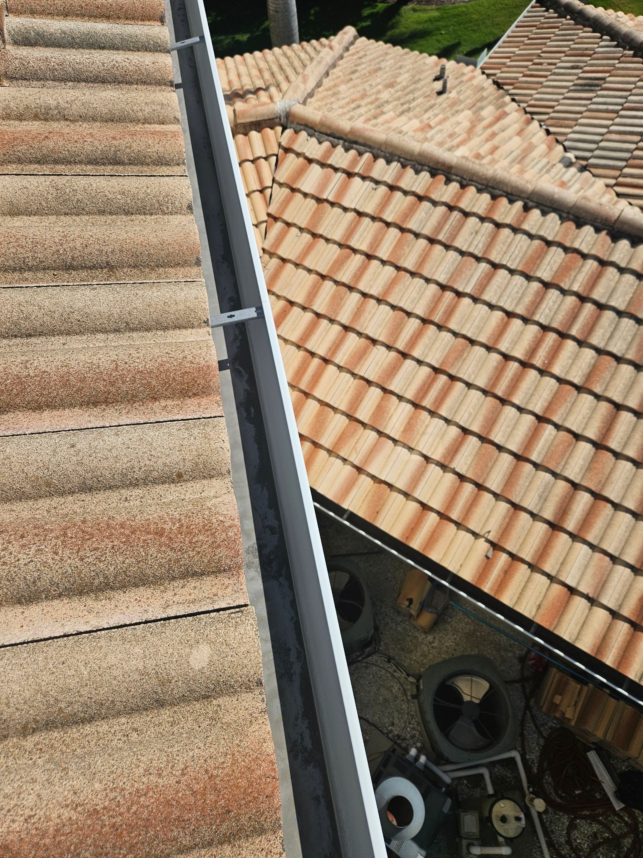 Gutter Cleaning in Sarasota FL by Gutter Professors