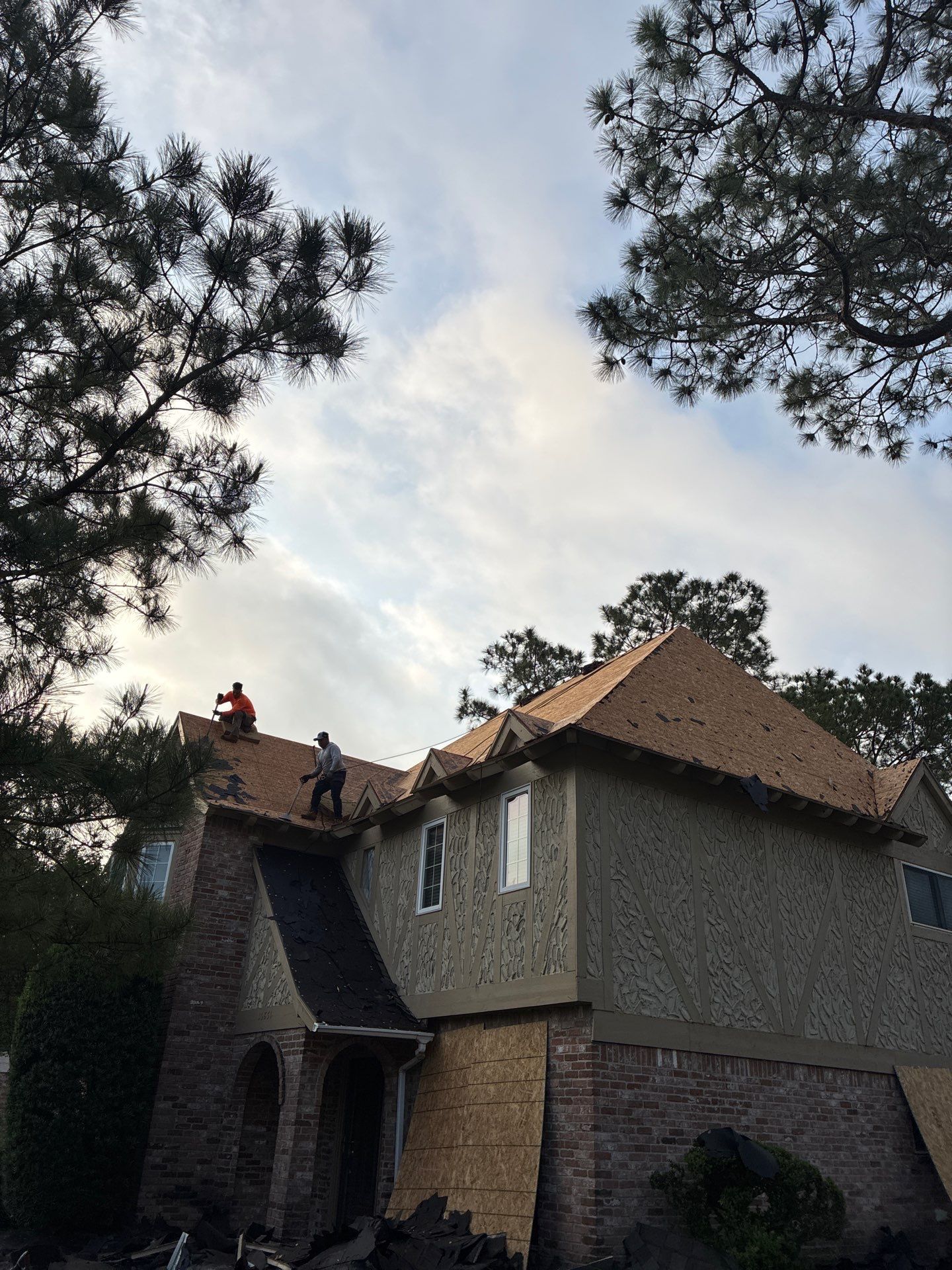 Roof Replacement in Houston TX by Roof Repair Company