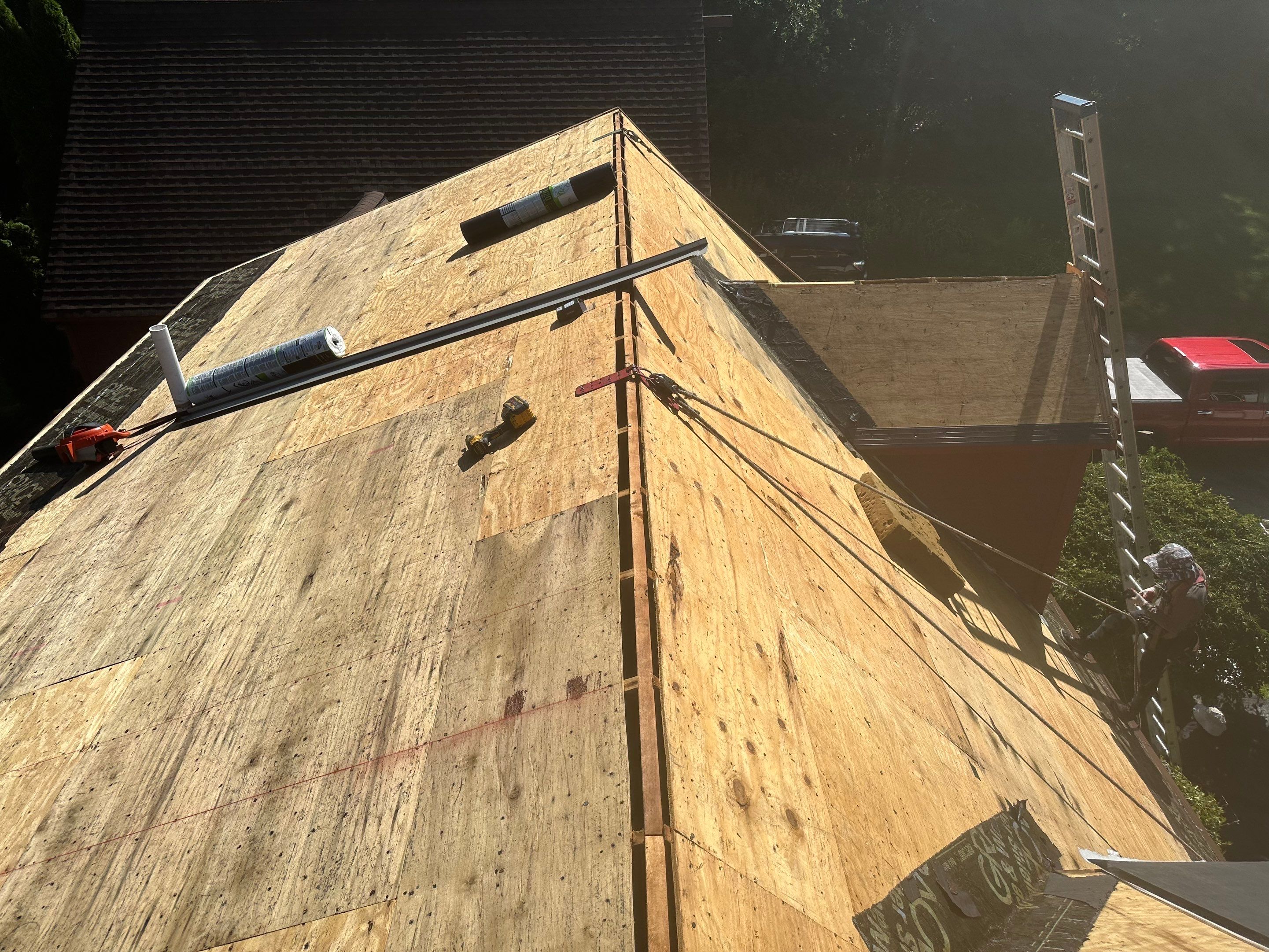 Deerfield, NH – Owens Corning Roof Replacement Showcase by Tall pine roofing