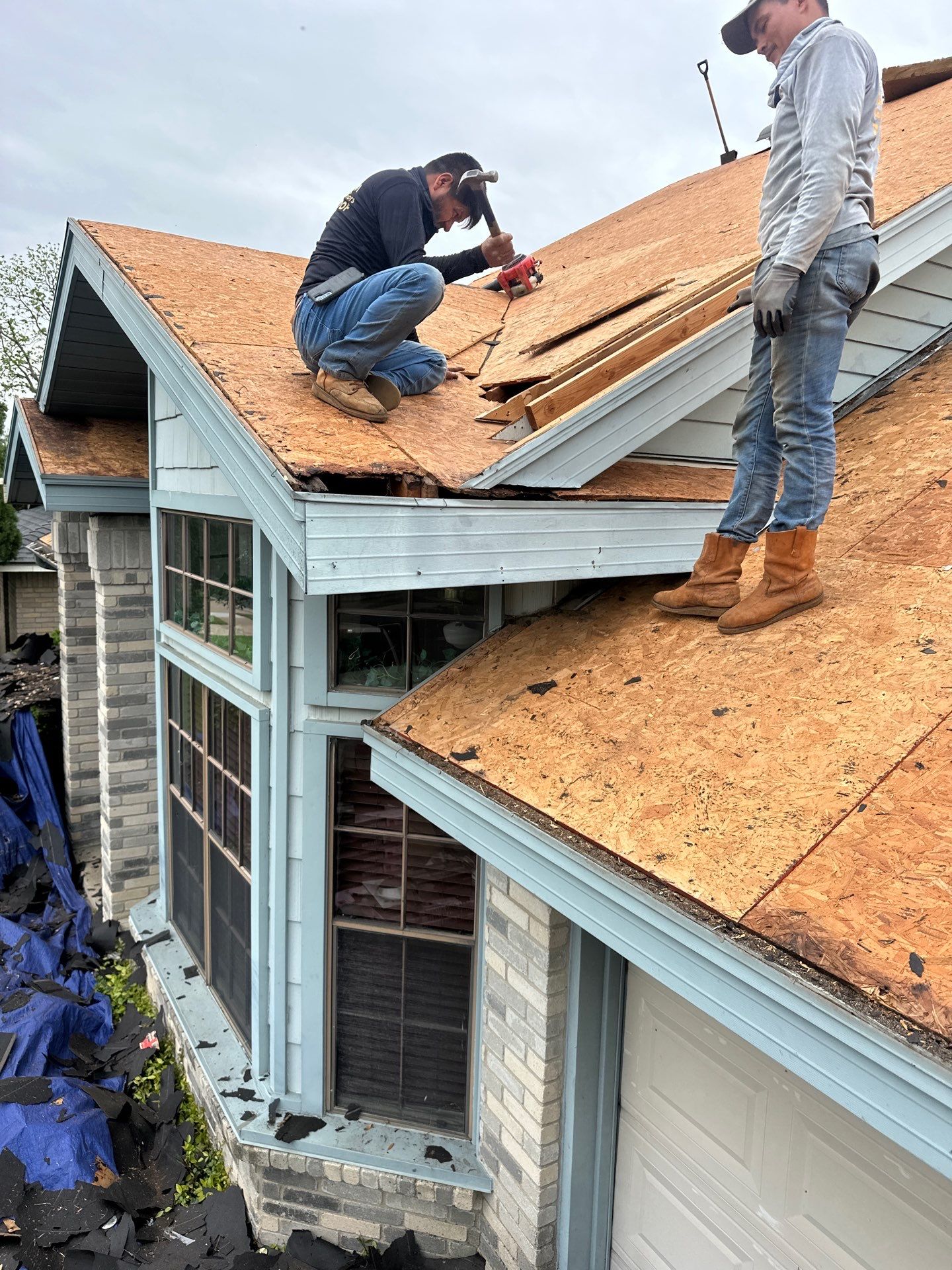 Residential Roofing Installation Owens Corning Duration Tru Def Onyx Black by DeZign Roofing & Exteriors