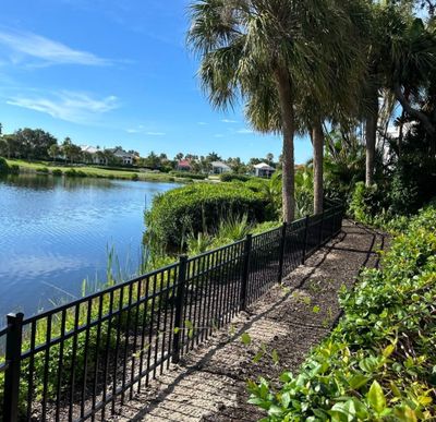 Aluminum Fence Installation using 3 Rail Aluminum Fence
