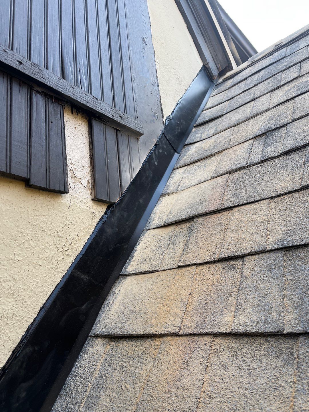 Residential Roofing Installation using owens corning duration, Harbor Blue by Absolute Roofing and Construction