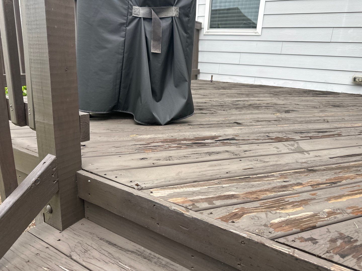Weathered Deck using AcryFin by DuraSeal