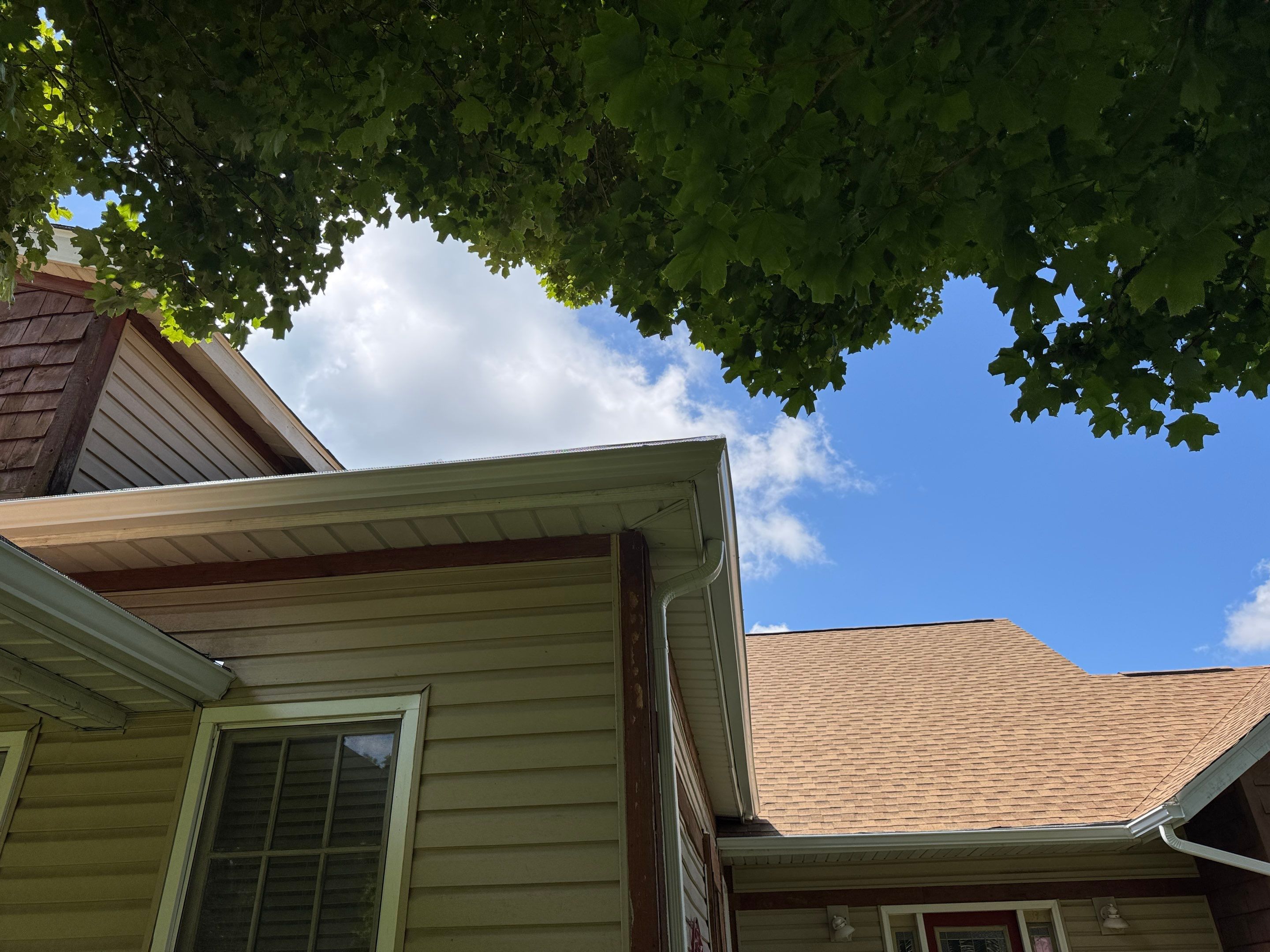 2271 Yellow Rock Road De Soto by Acute Roofing And Exteriors 