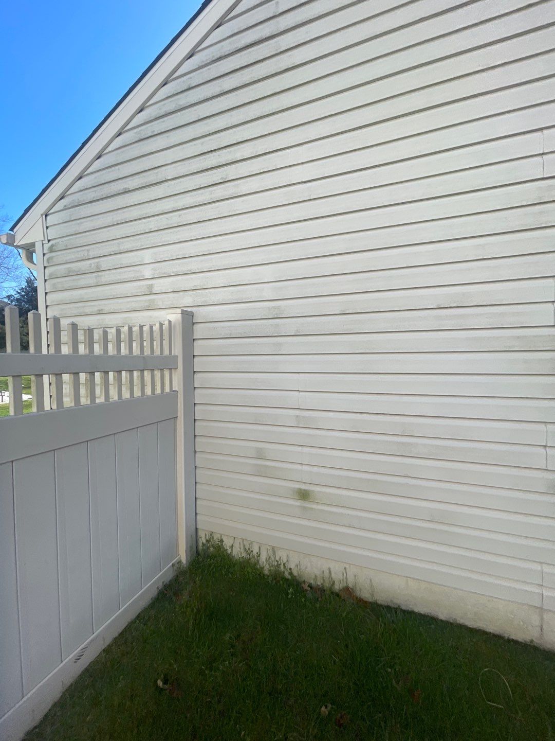 Fence Cleaning-Vinyl & House Wash by SJ Exterior