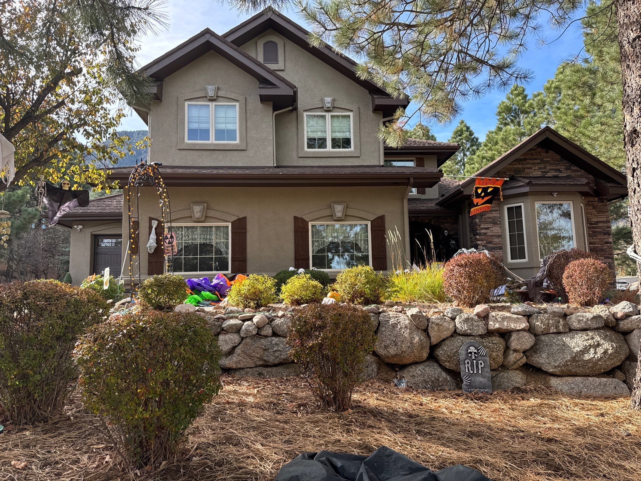 Elastomeric Stucco Coating Project in The Broadmoor Bluffs
