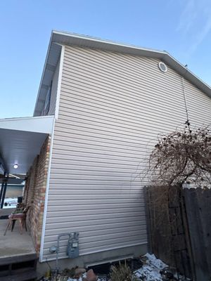 Salt Lake City | Focused Vinyl Replacement | Desert Sand & White