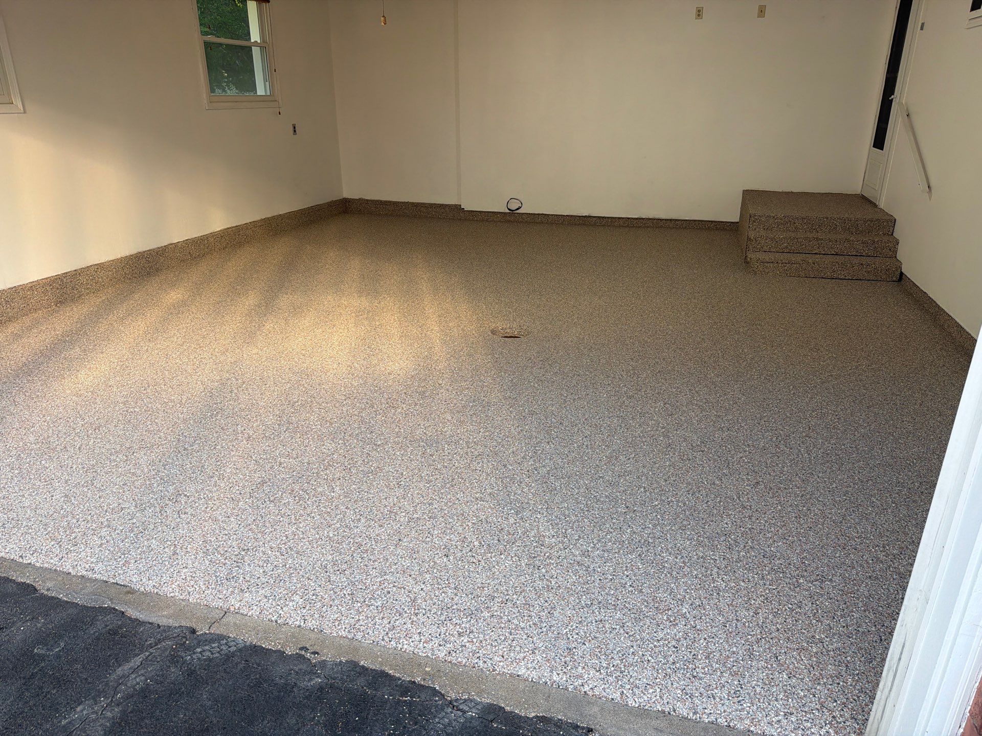 Multi-Colored Epoxy Flake Garage Floor Installation in Fruitport by Gordon Painting