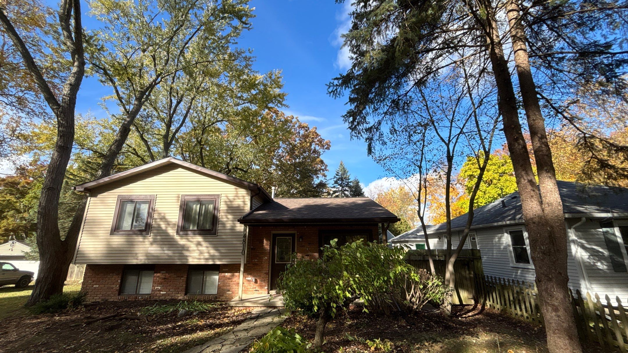Roof Replacement using Owens Corning Teak by 180 Contractors