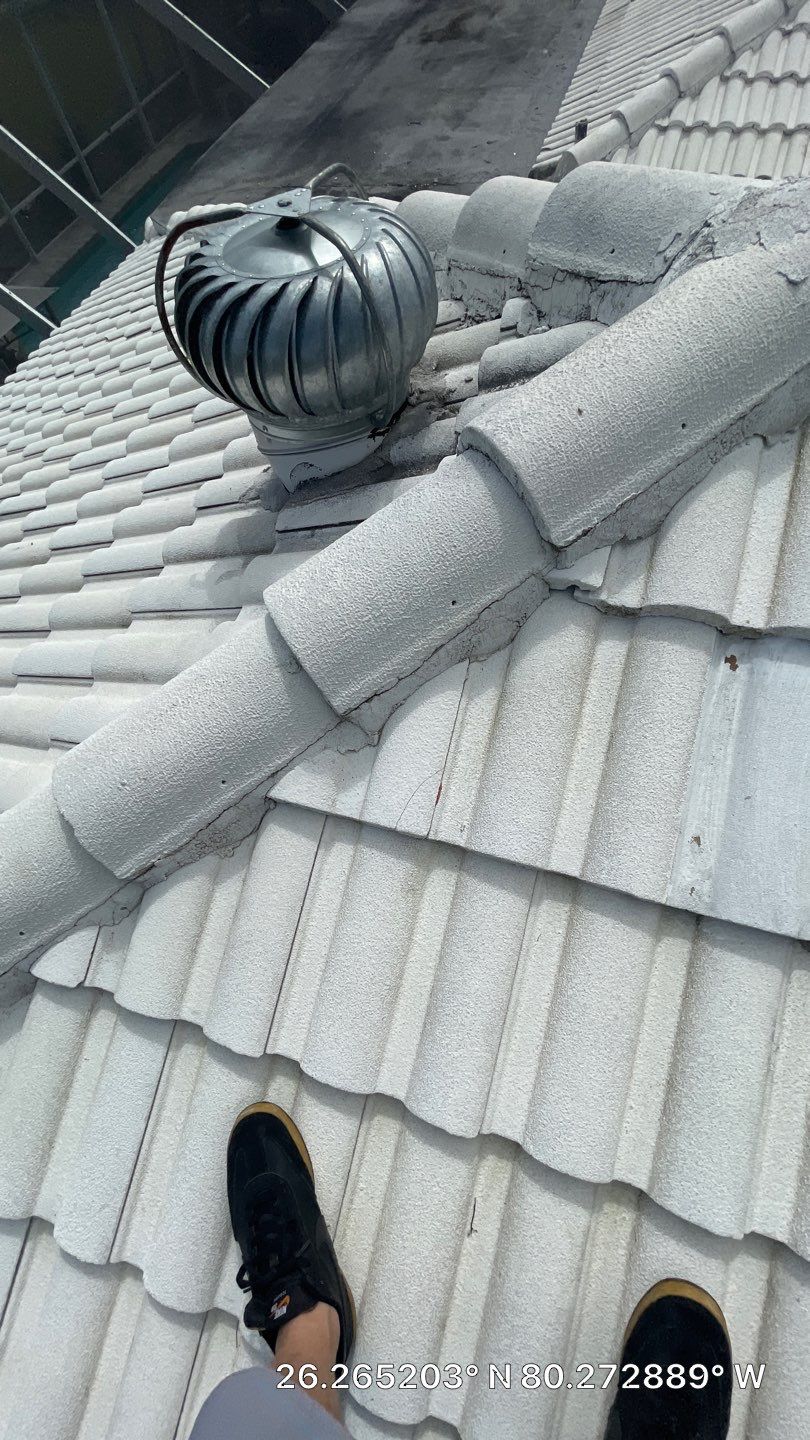 ๐ Customer Spotlight: Lee M. (Black Boater) โ Aastro Roofing Delivers Exceptional Service Again! ๐ by Aastro Roofing
