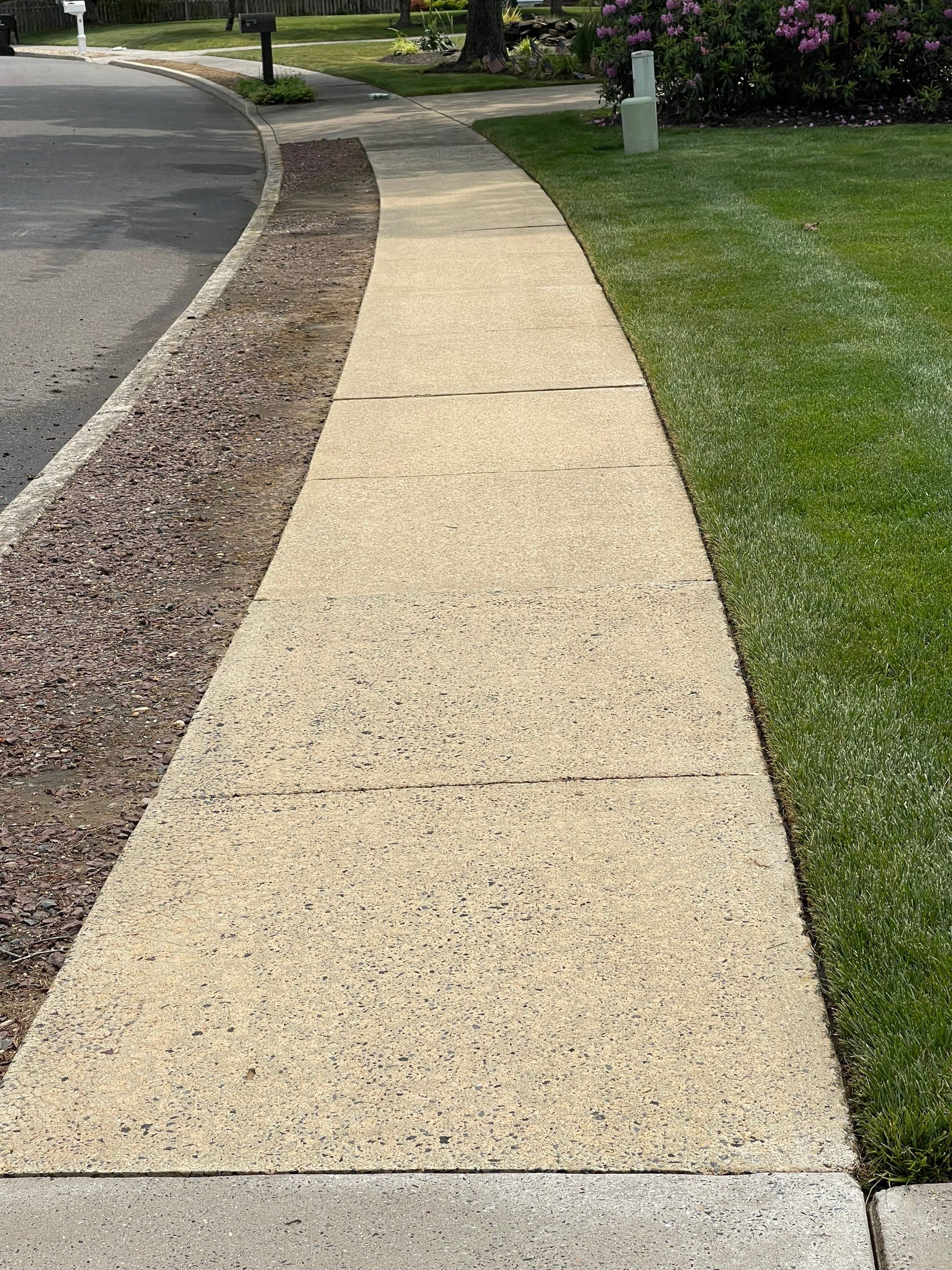 Concrete Cleaning by SJ Exterior