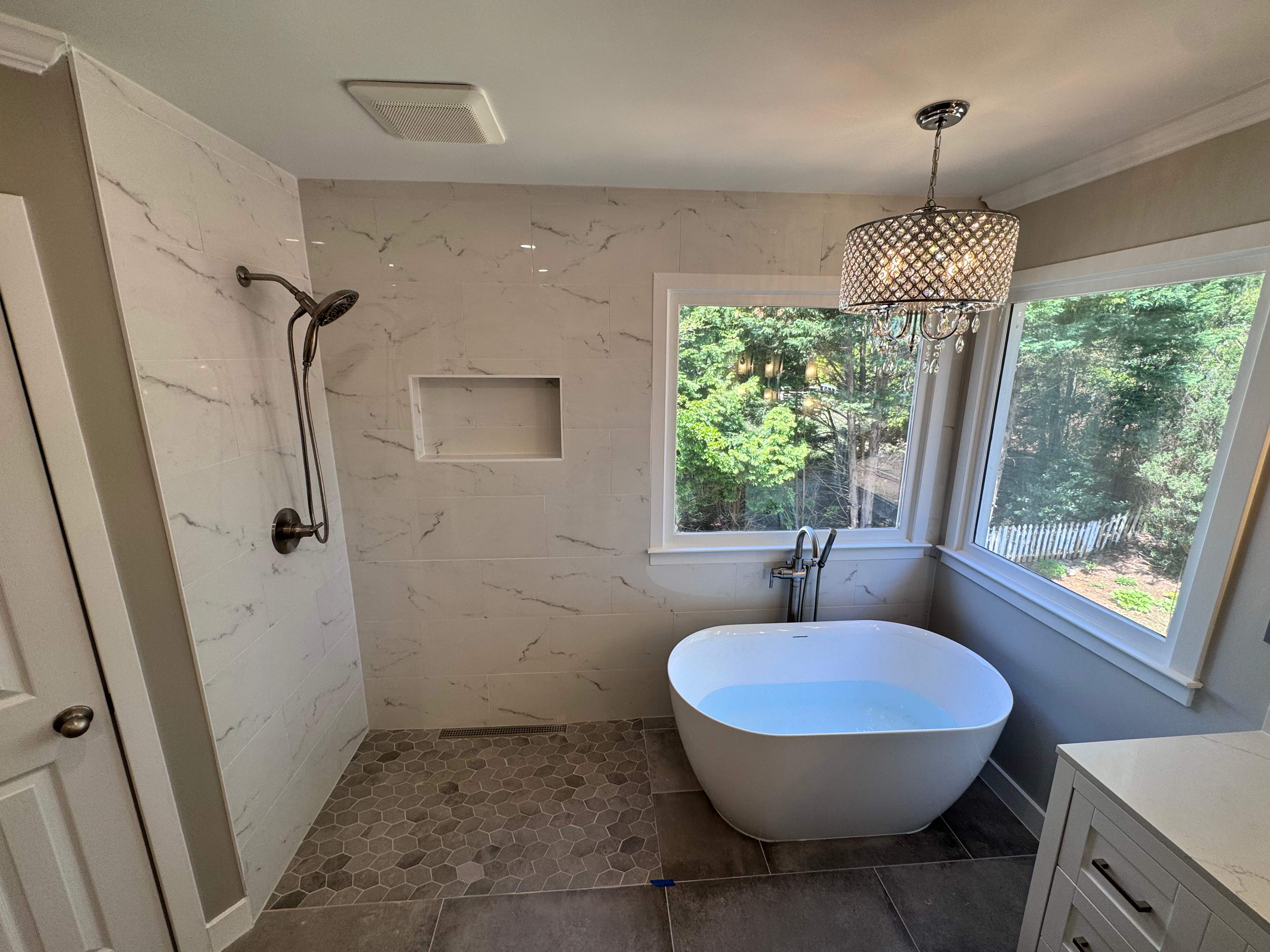 Master bathroom renovation by Prudencio