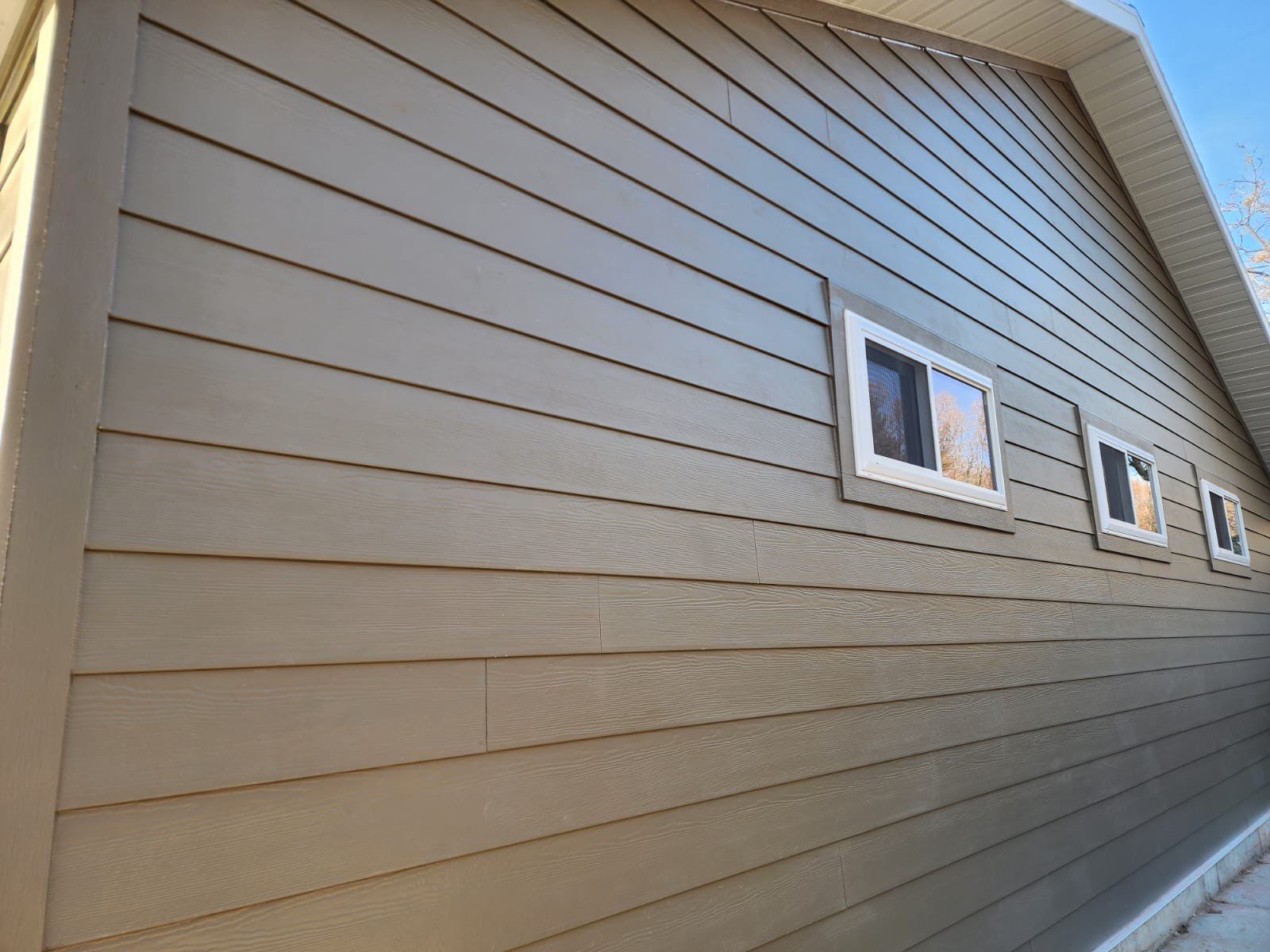 Bountiful | James Hardie Lap Siding | Timber Bark by Ideal Siding Utah