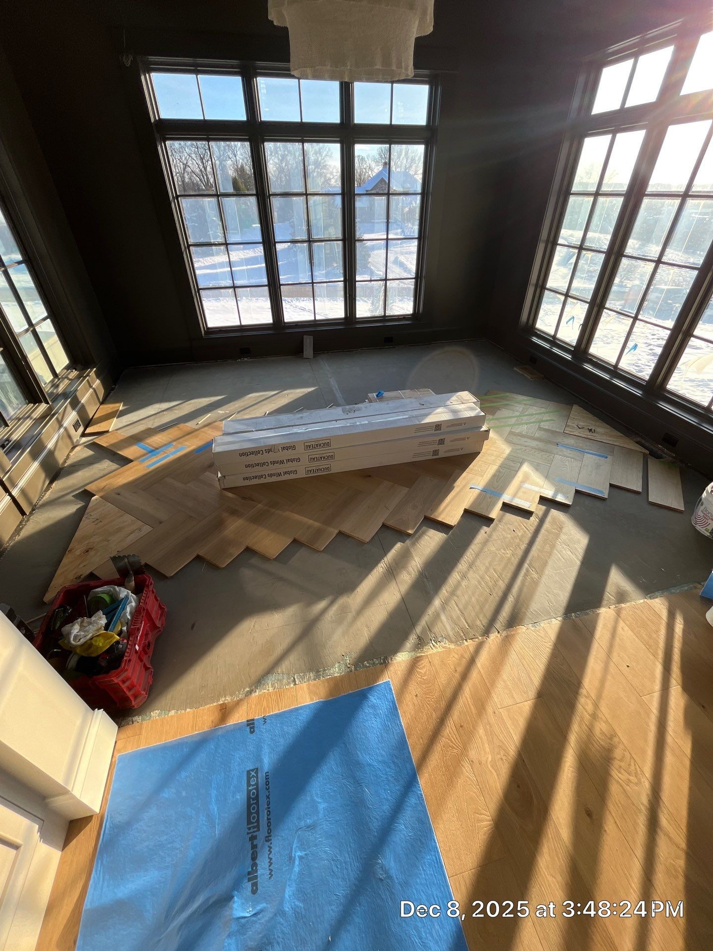 A DREAMY DEN & Matching Hardwoods for this New Build by RTBaldwin Hardwood Floors