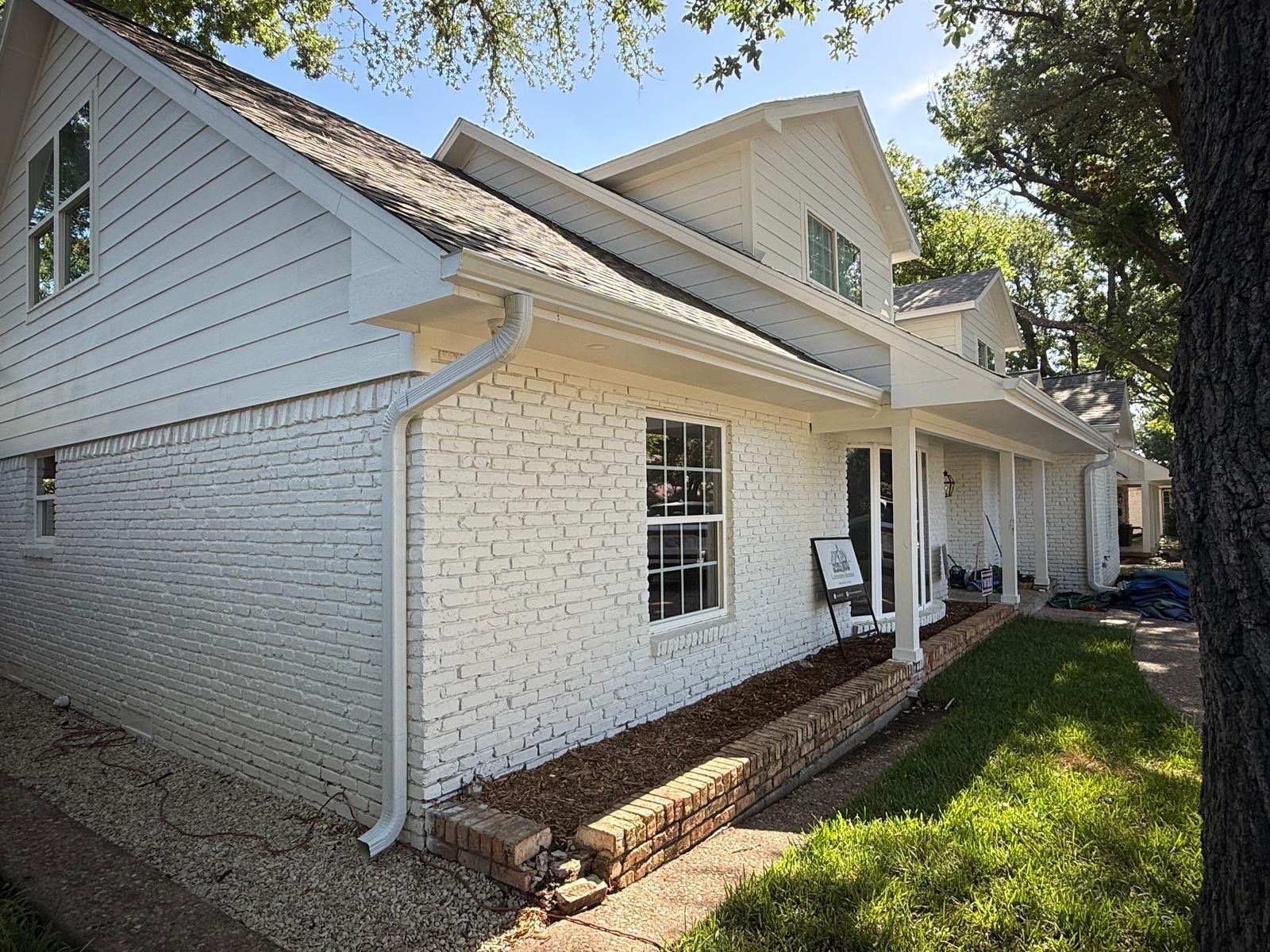 Project in Dallas by Armor Roofing | Exteriors