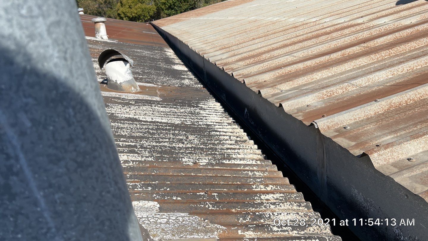 MR Roofing system using Conklin BenchPly system with PUMA top coat by Straight Edge Roofing Inc