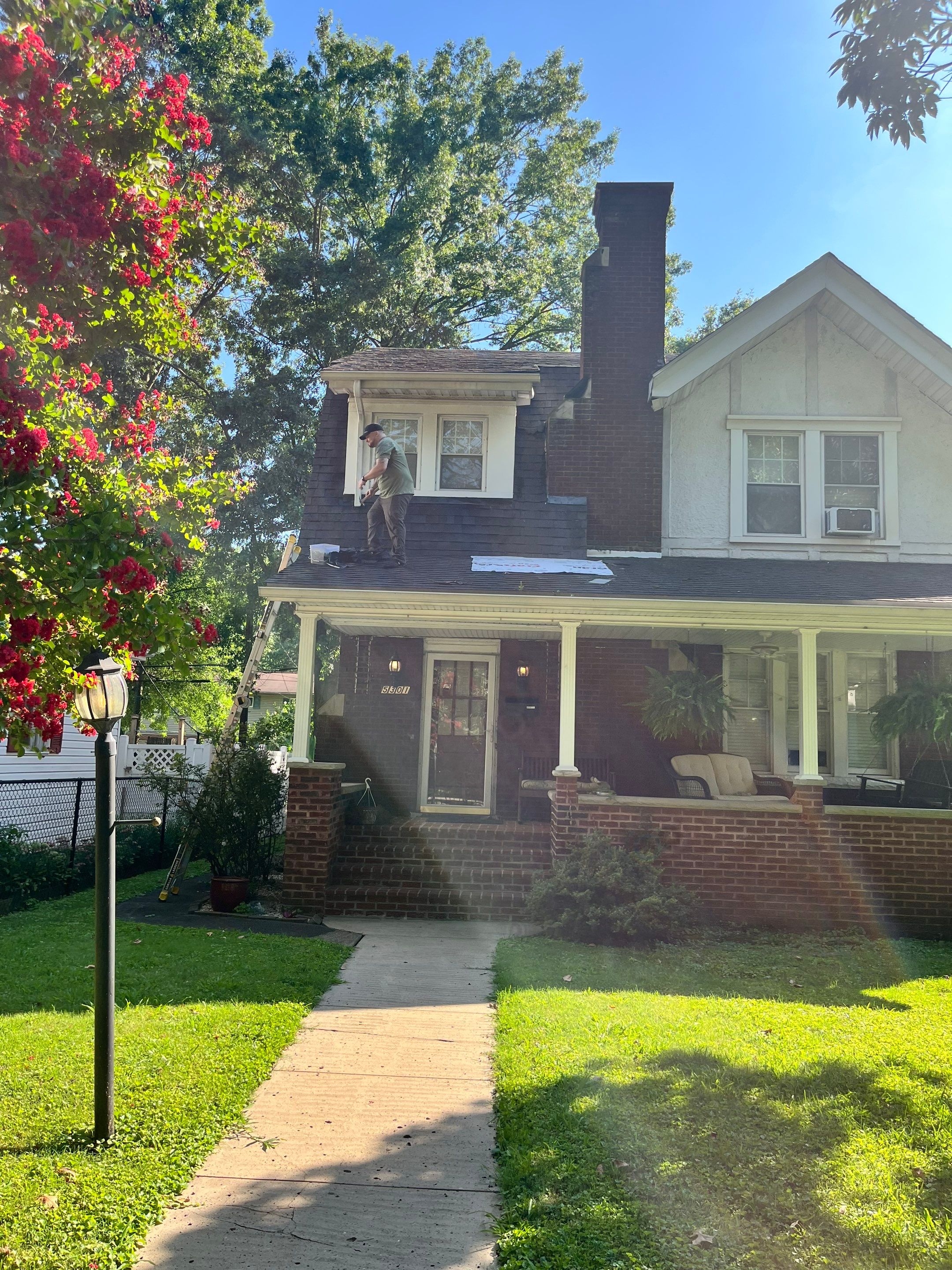 Charleston WV IKO Dynasty Roof Replacement – Premium Asphalt Shingles & Expert Installation by Mr. Roofer