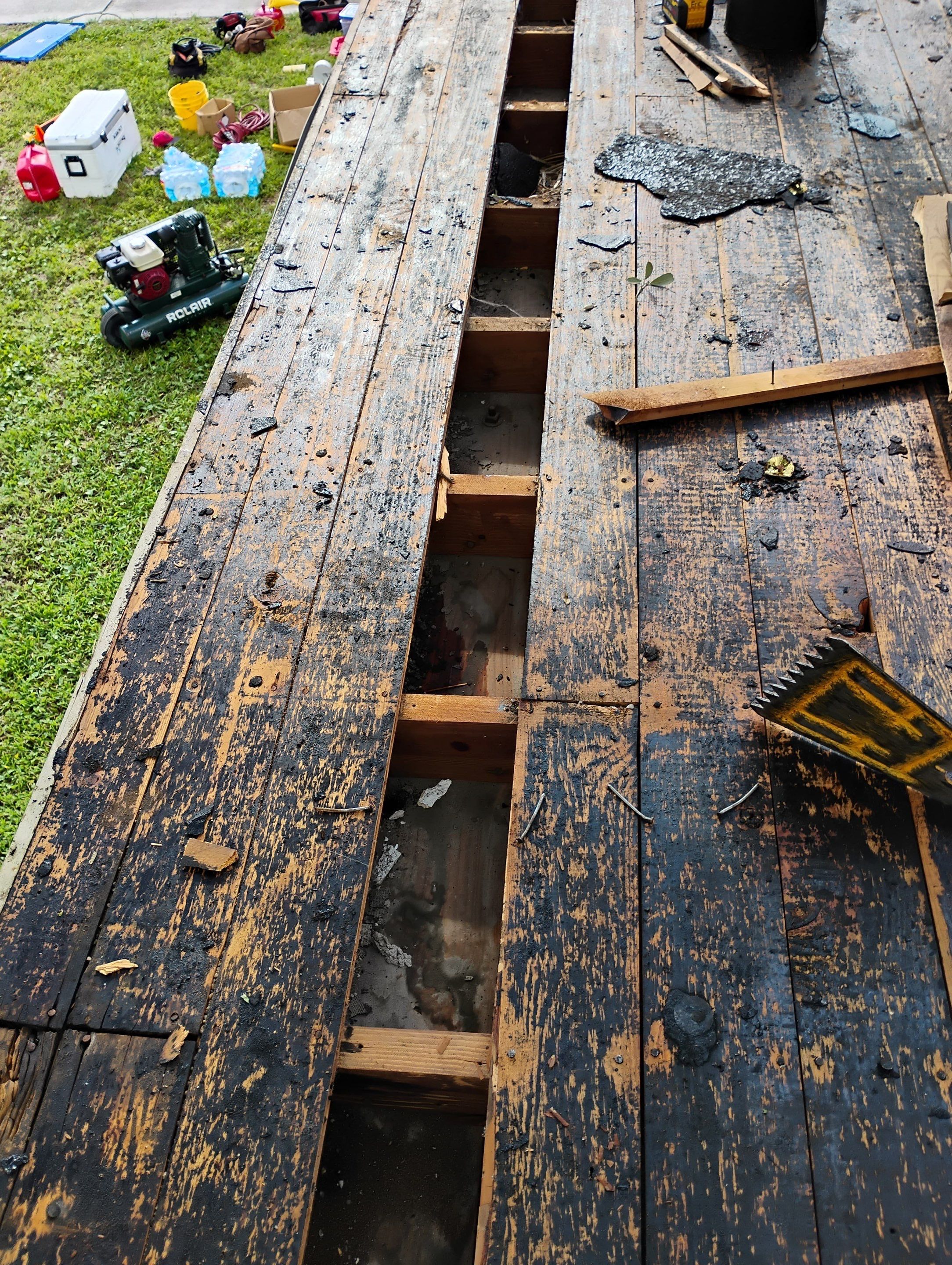 Project in St. Petersburg 33702 by Mitchell Roofing Company LLC 