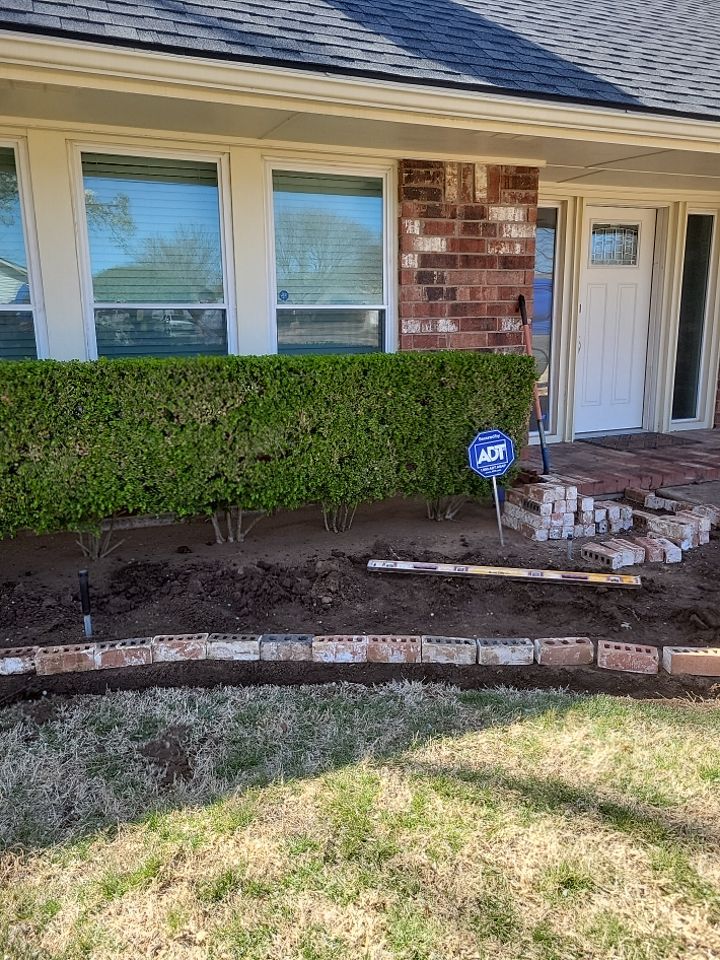 Concrete sidewalk using Concrete by Clays Services Inc