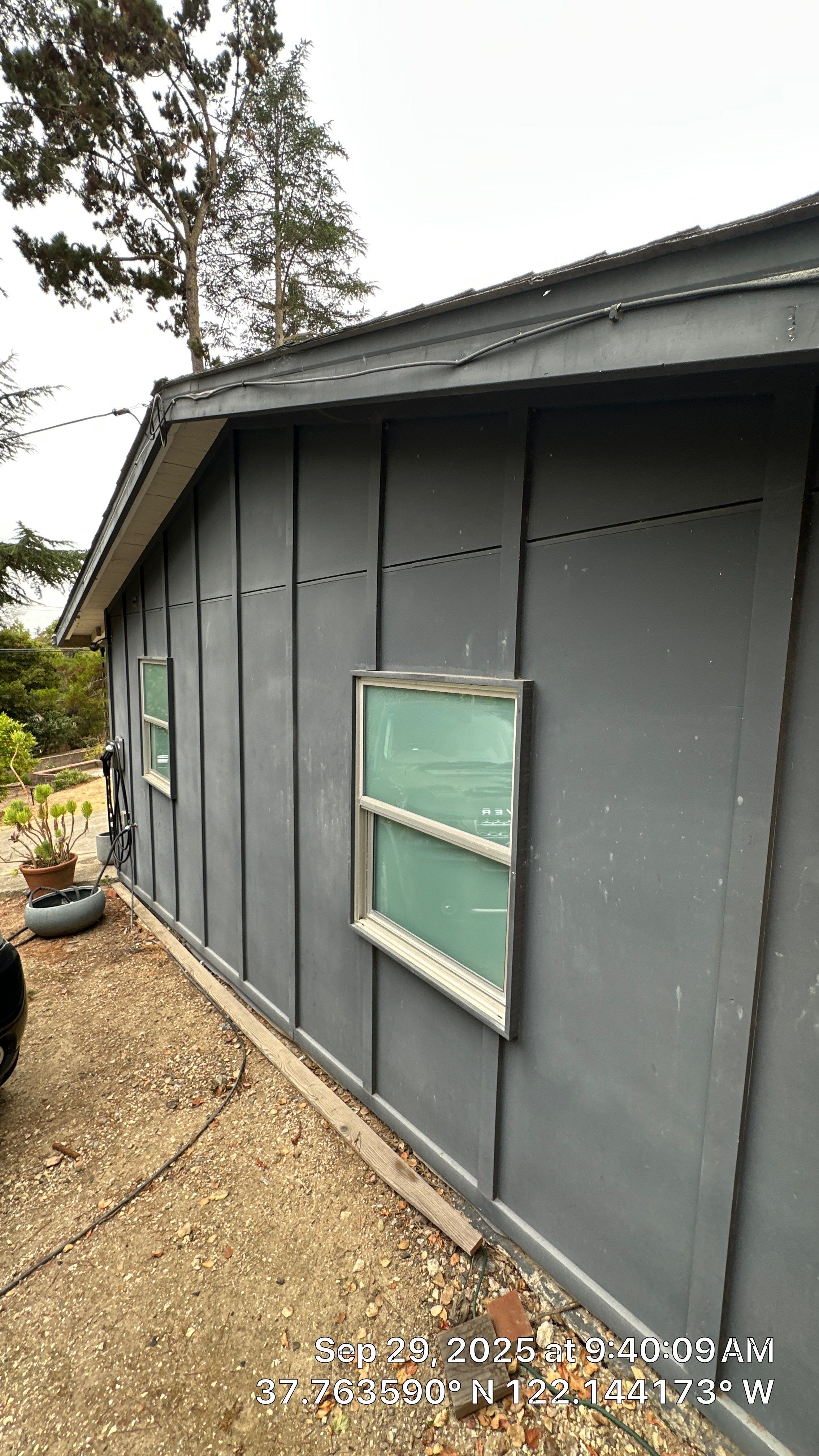 modern painting Exterior modern painting by Herrera’s Bay Area Painting inc.