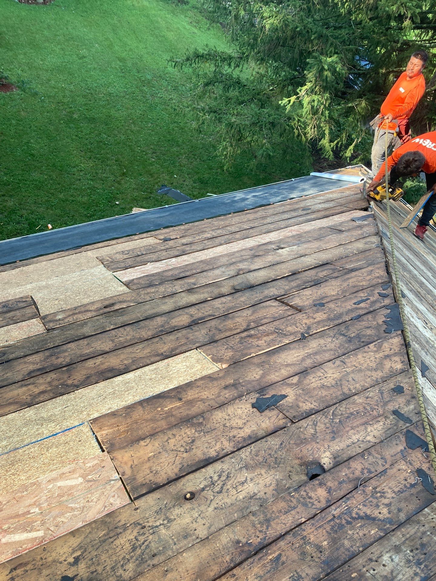 Residential Roofing Installation using GAF Timberline HDZ Fox Hollow Grey by Rainstoppers Roofing