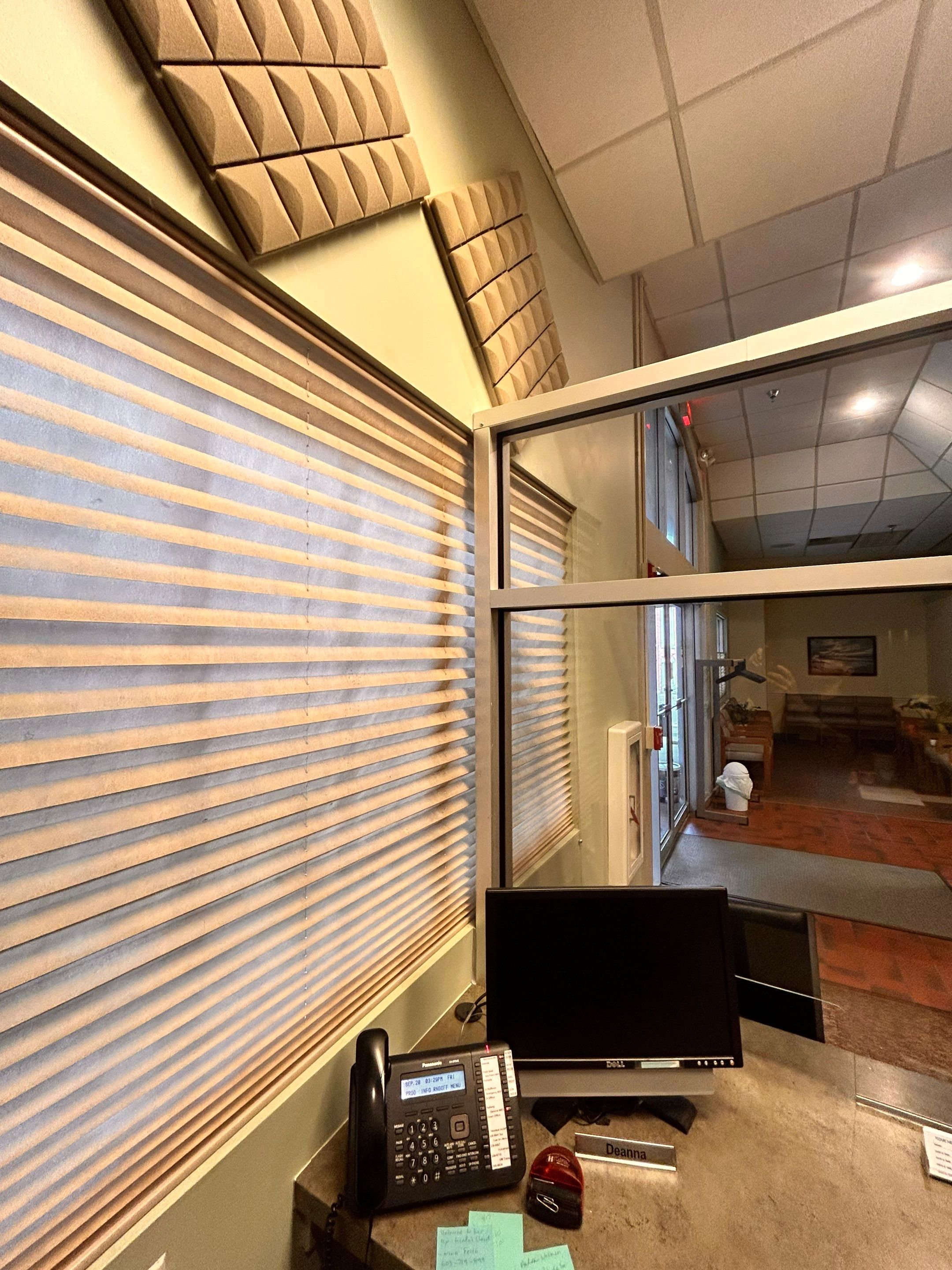 Dental Healthworks - Custom Built Reception Window by Cheshire Glass Company